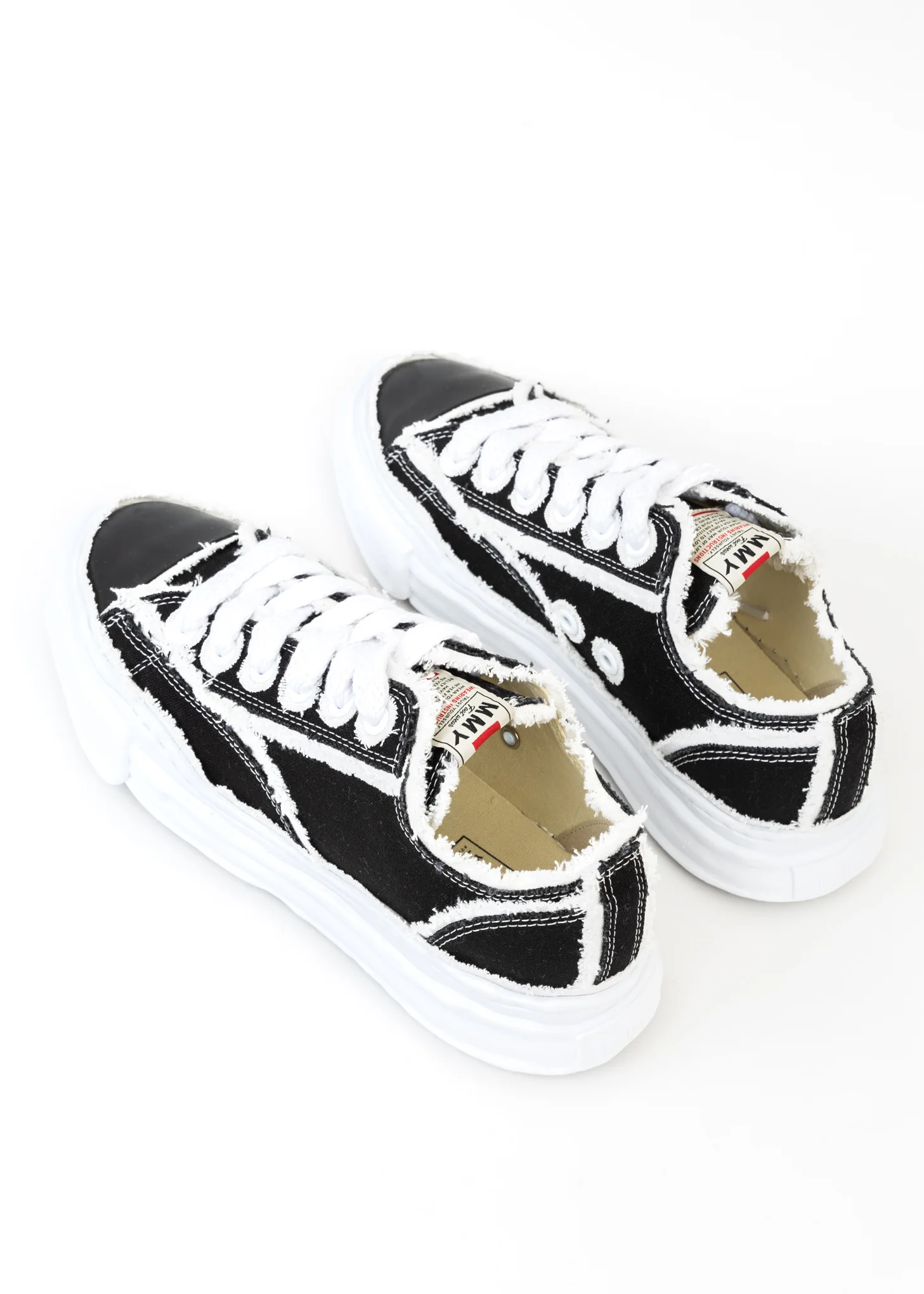 Black Original Sole Double-Layered Canvas Low-Top Sneaker (PETERSON LOW) - Image 4