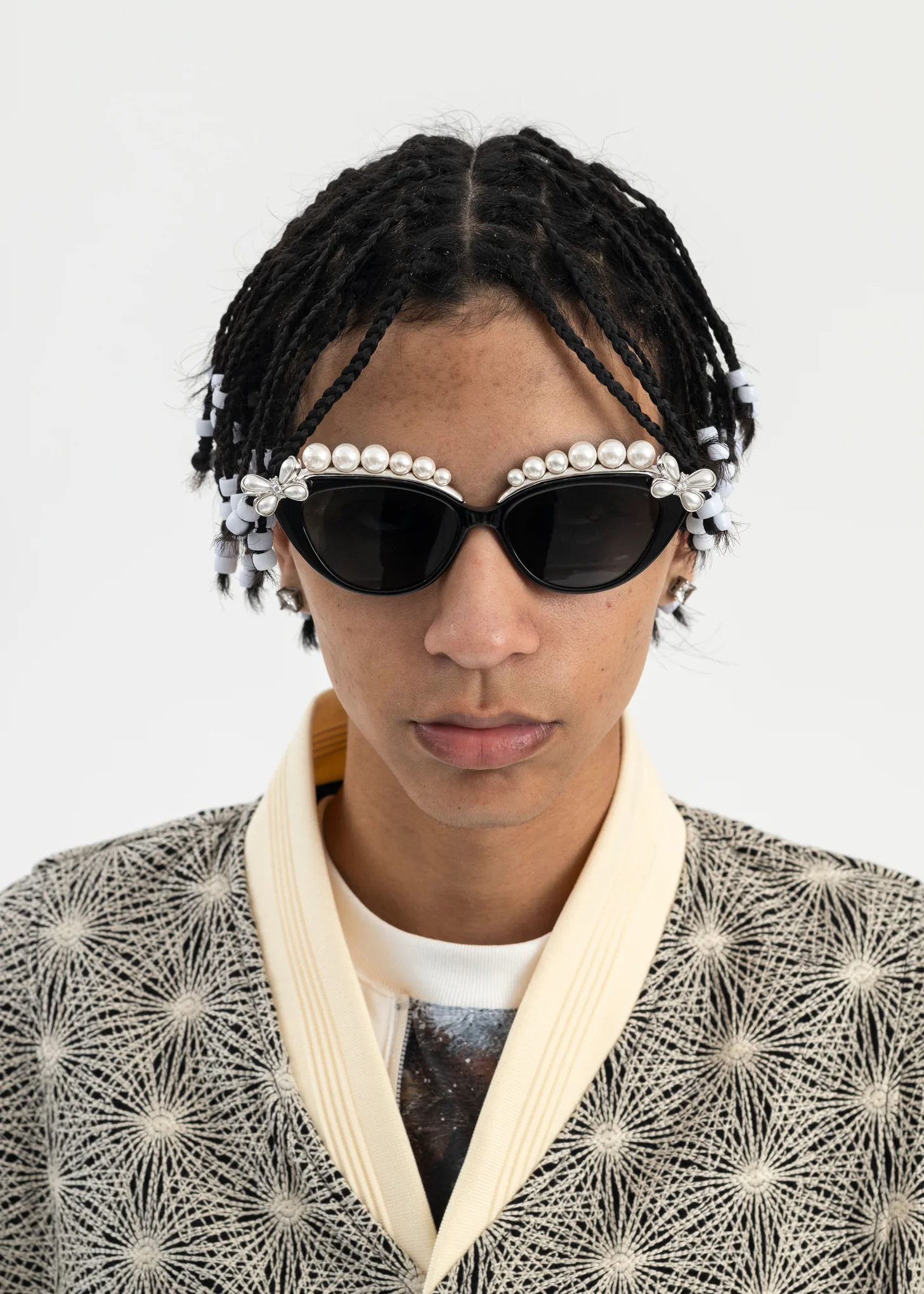 Black Pearl Eyebrow  Sunglasses (Plain) - Image 2