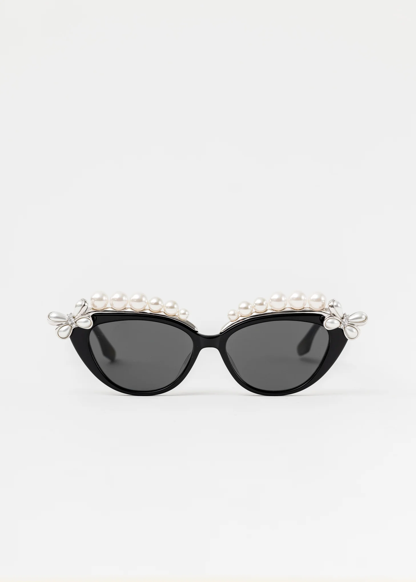 Black Pearl Eyebrow  Sunglasses (Plain)