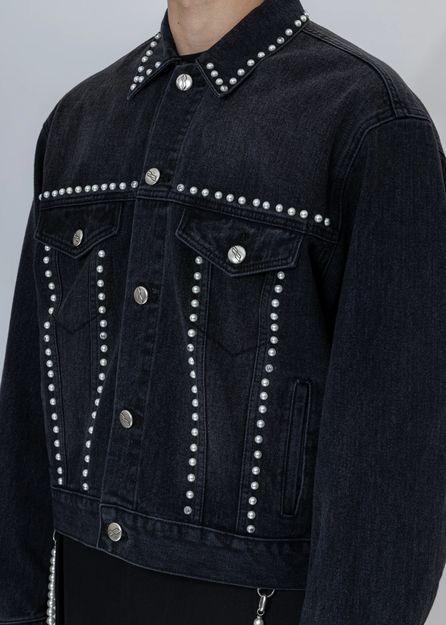 Black Pearl Lining Denim Jacket - Image 4