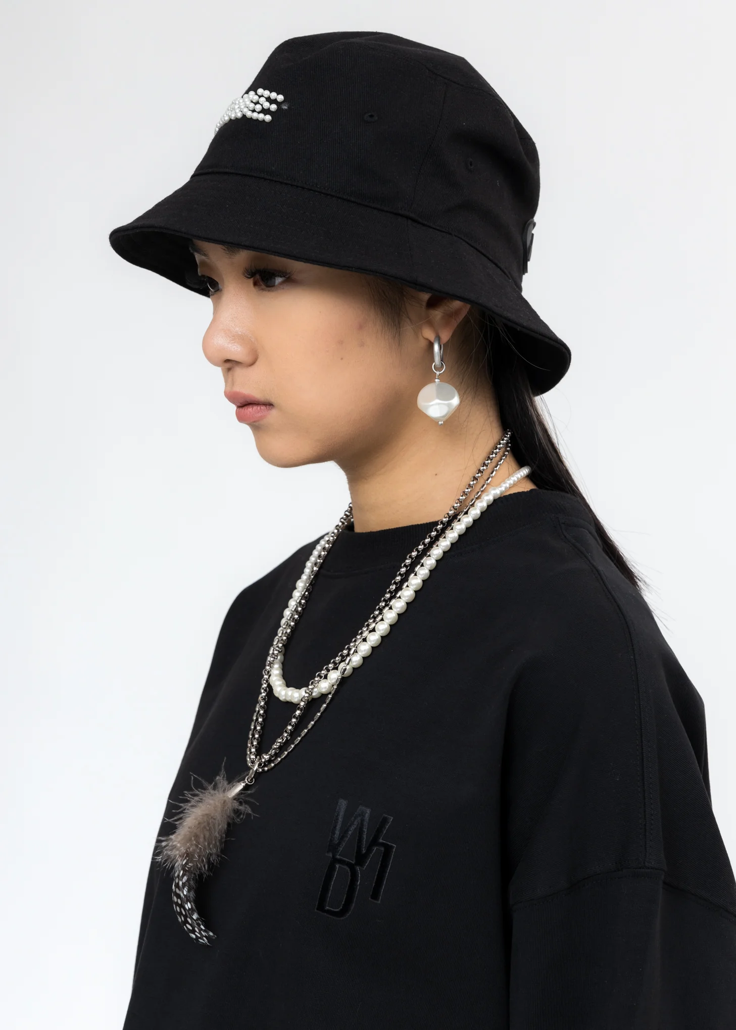 Black Pearl Logo Bucket Hat - Image 3