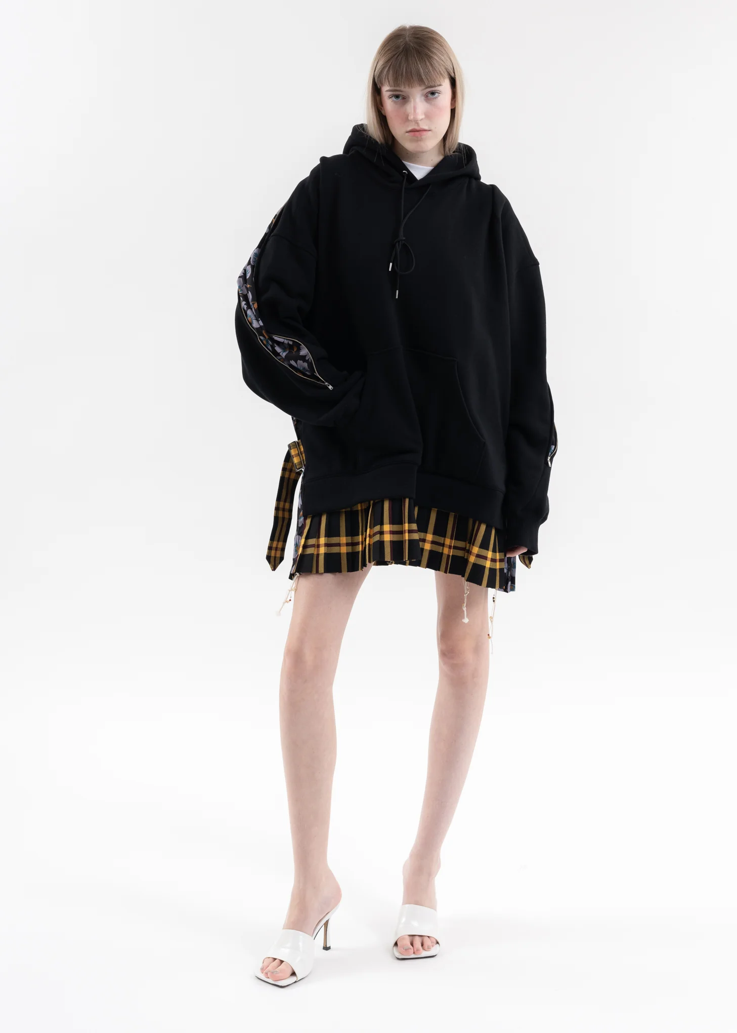 Black Pleats Sweat Hoodie - Image 10