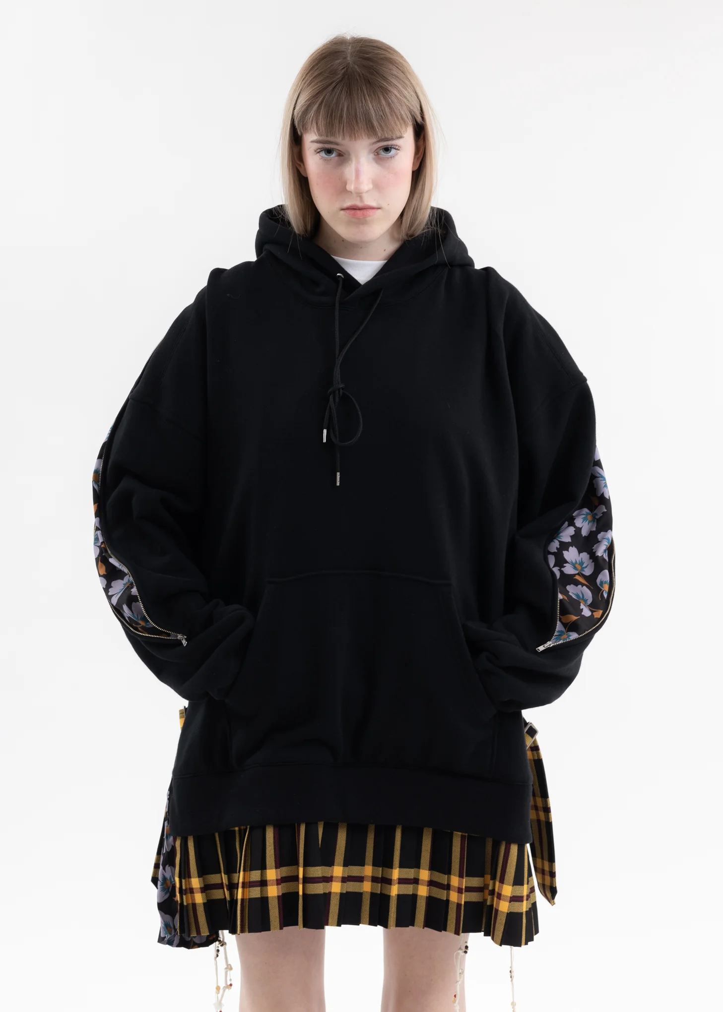 Black Pleats Sweat Hoodie - Image 7
