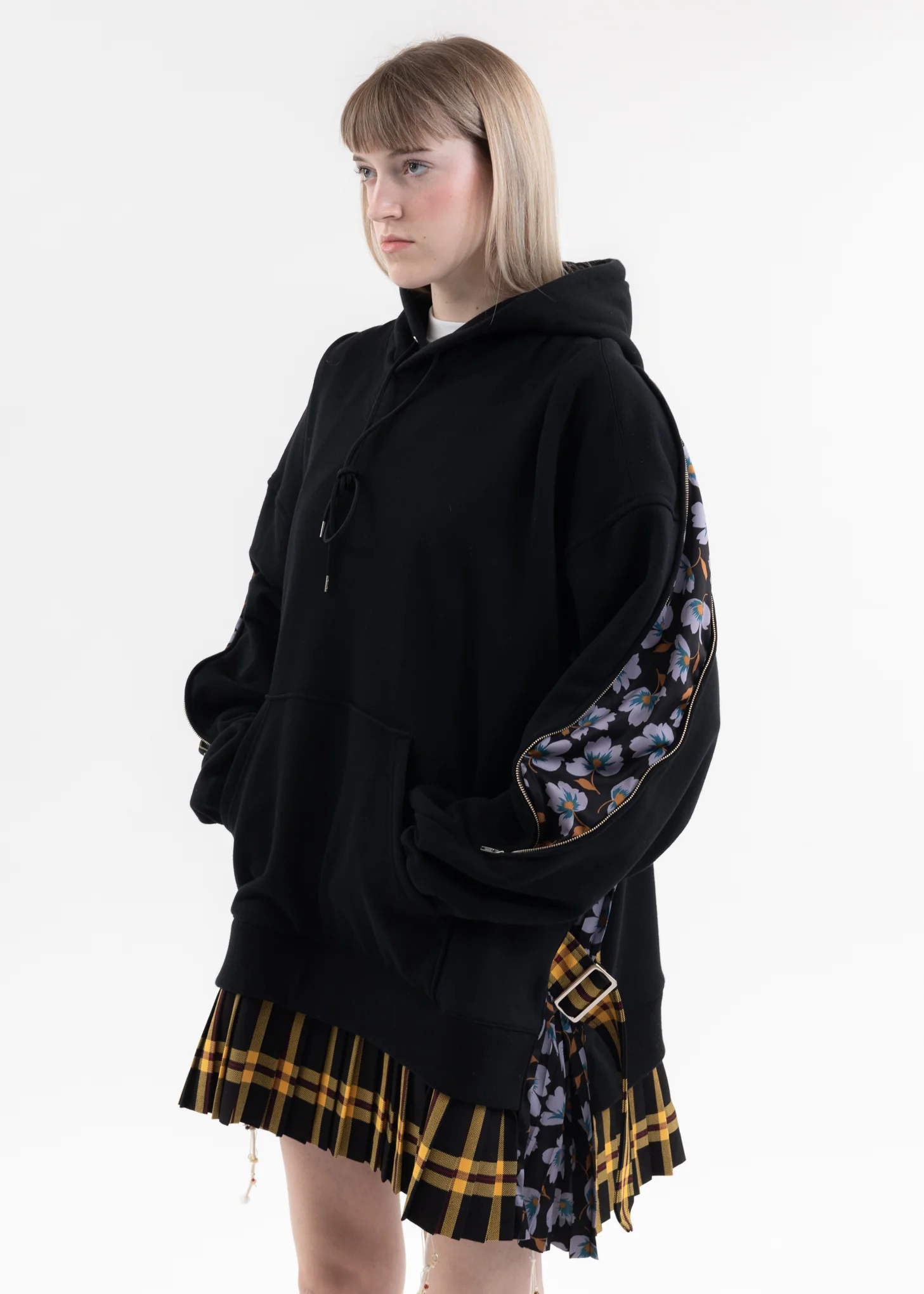 Black Pleats Sweat Hoodie - Image 8