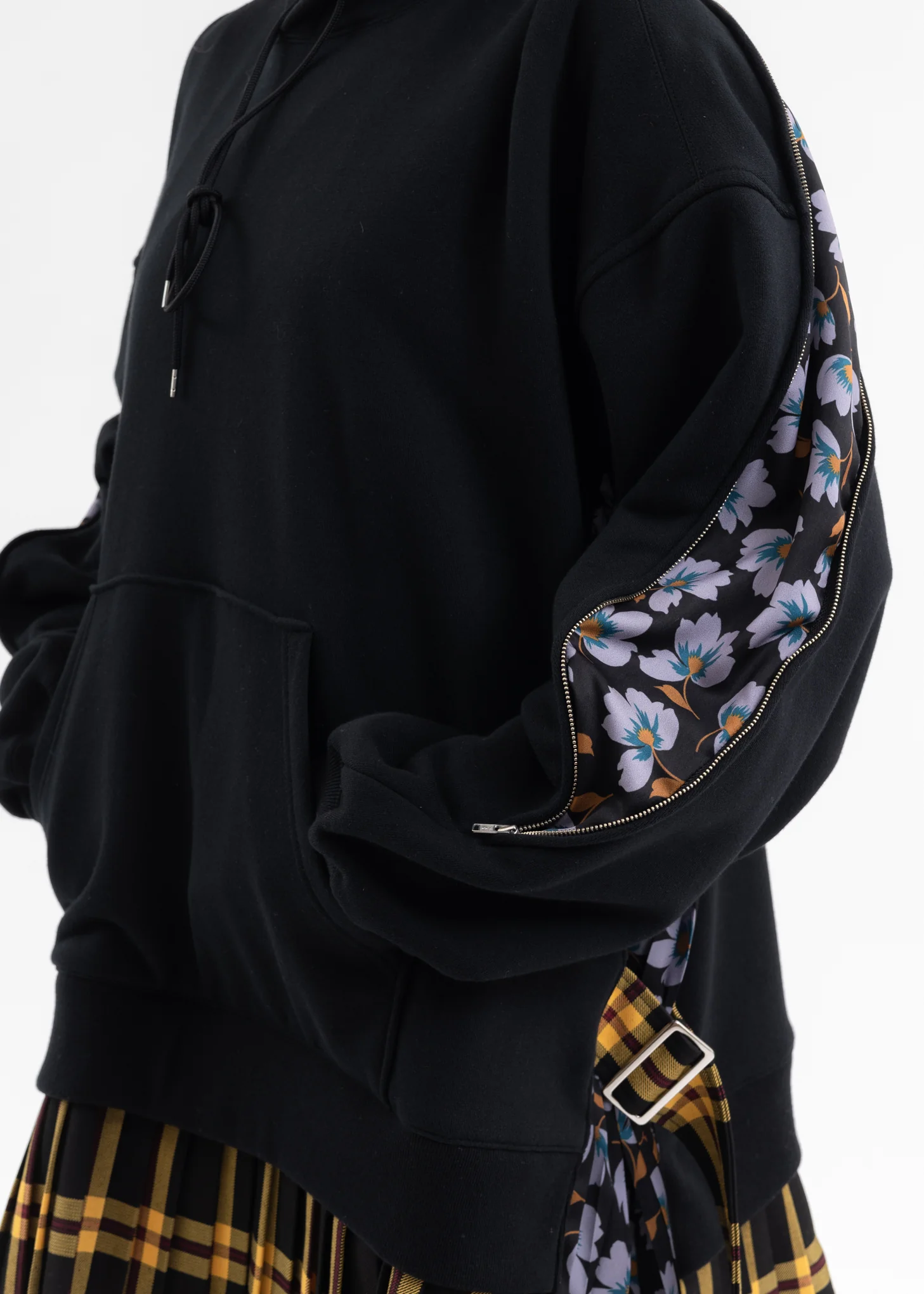 Black Pleats Sweat Hoodie - Image 9