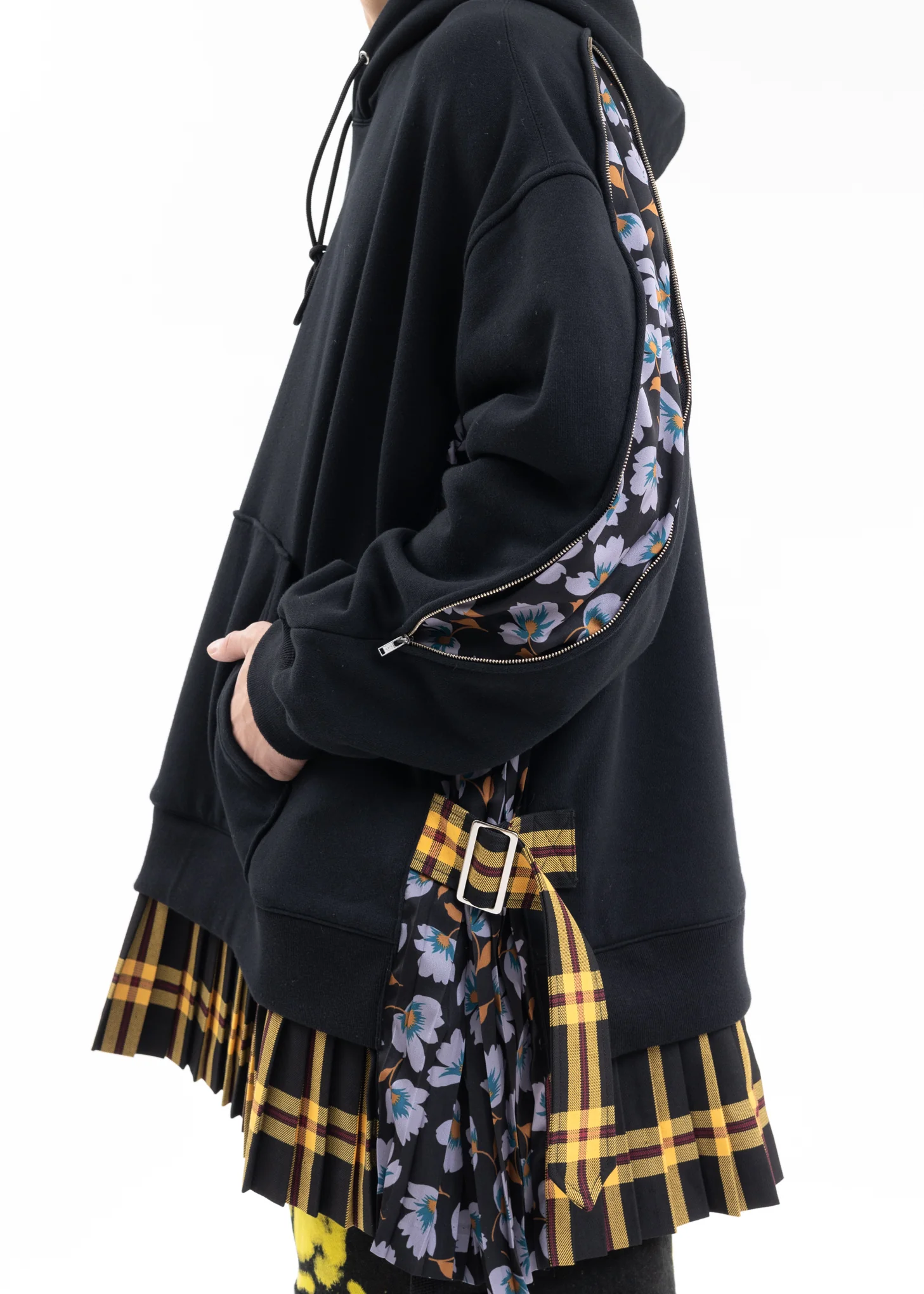 Black Pleats Sweat Hoodie - Image 2