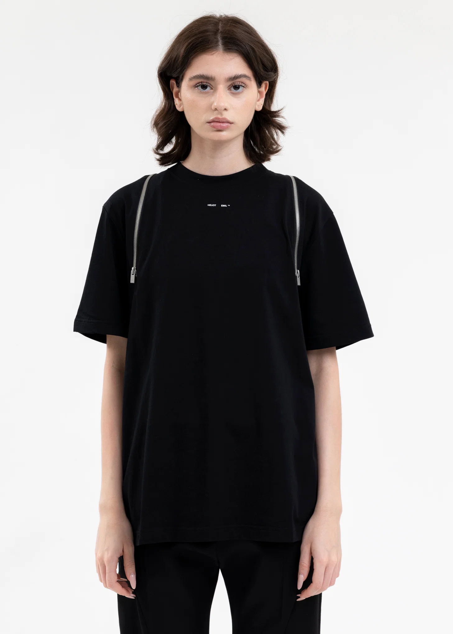 BLACK PLUVIOSE T-SHIRT