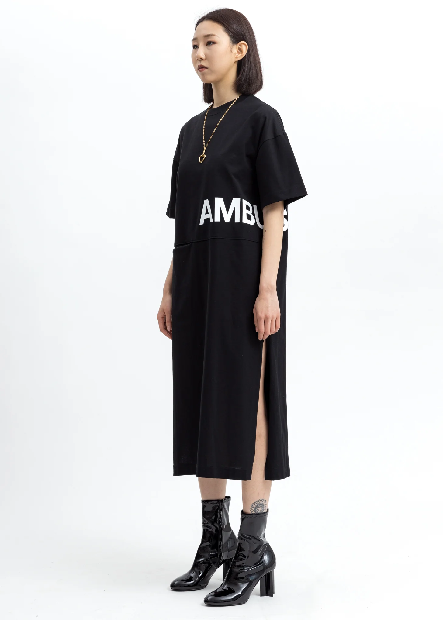 Black Pocket T-Shirt Dress - Image 2