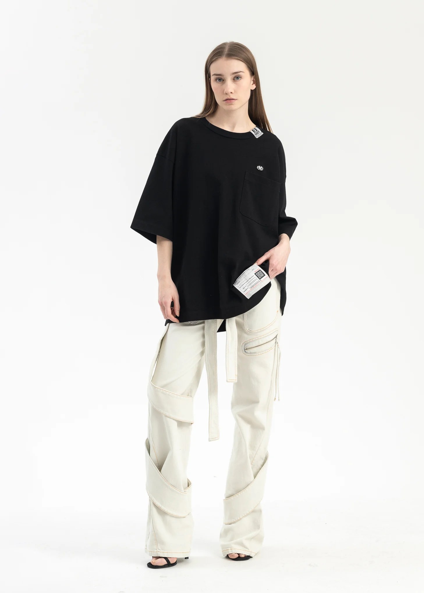 BLACK POCKET TEE - Image 5