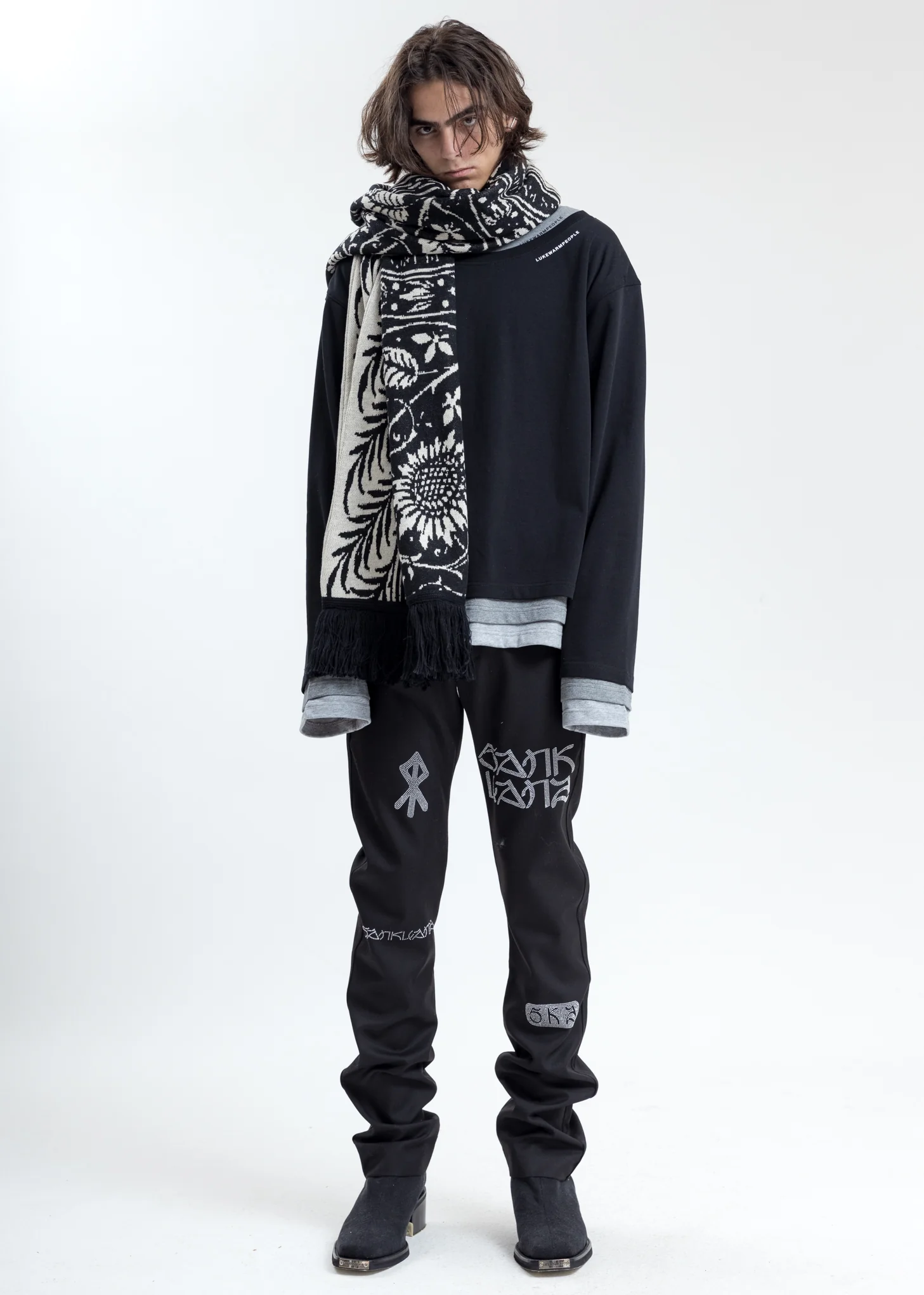 Black Printed Scarf - Image 4