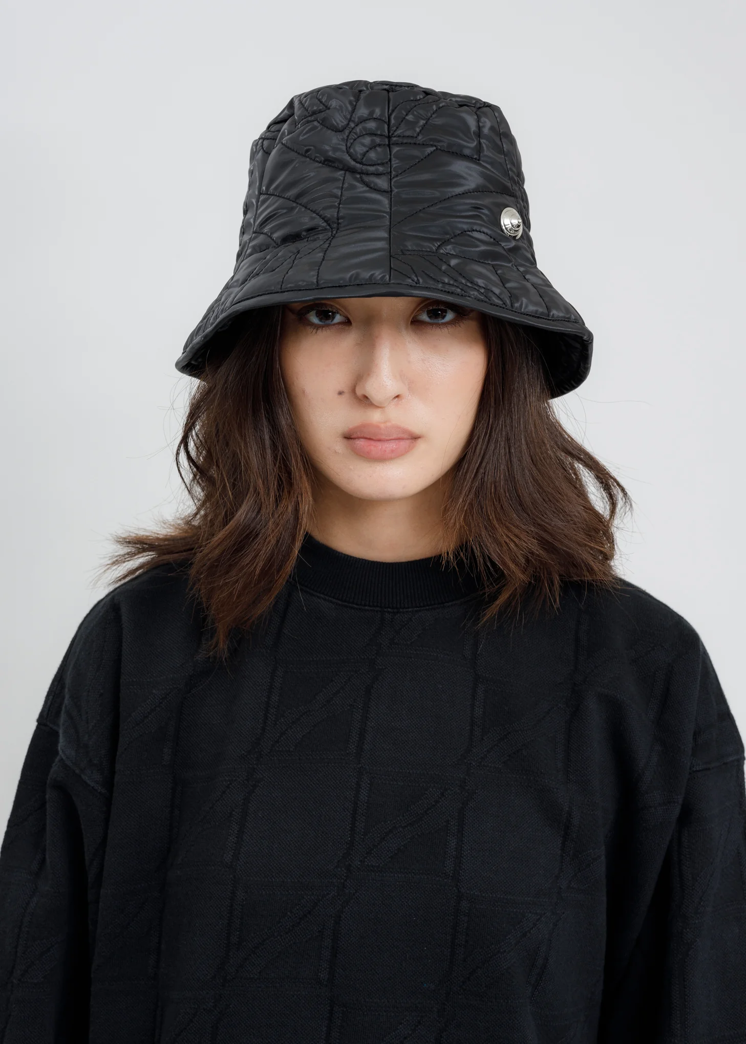 Black Quilted Bucket Hat - Image 2