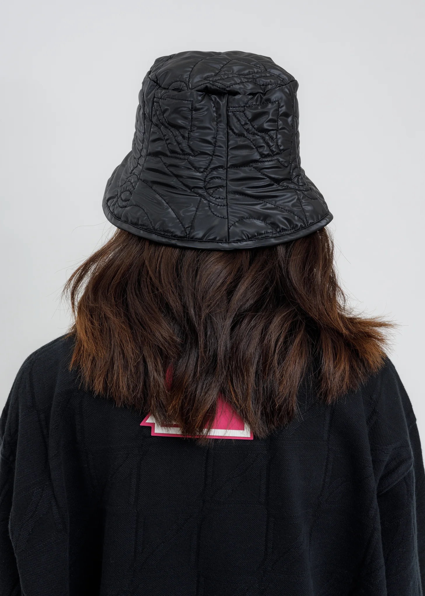 Black Quilted Bucket Hat - Image 3