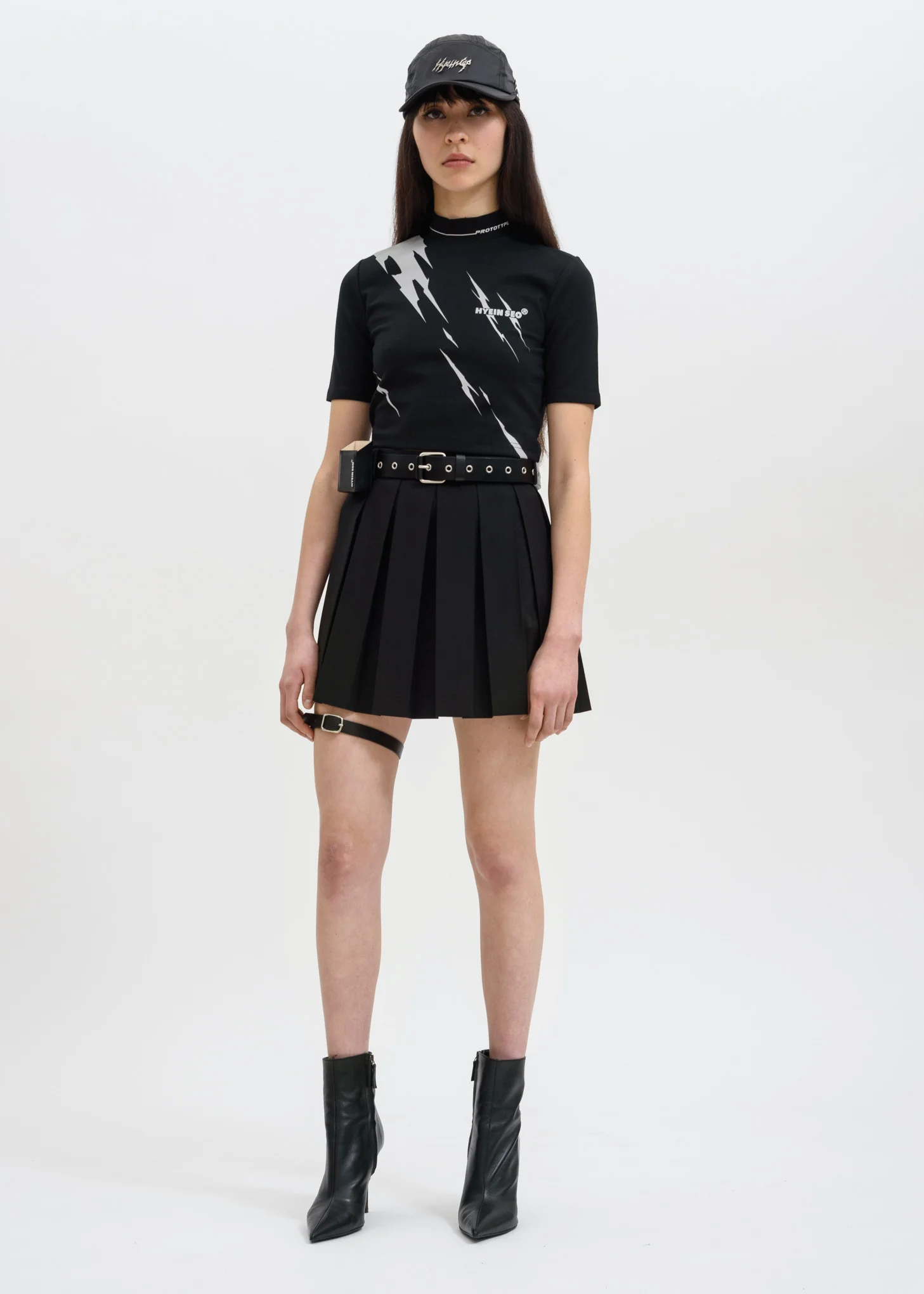 Black Reflective Thunder Top - Image 5
