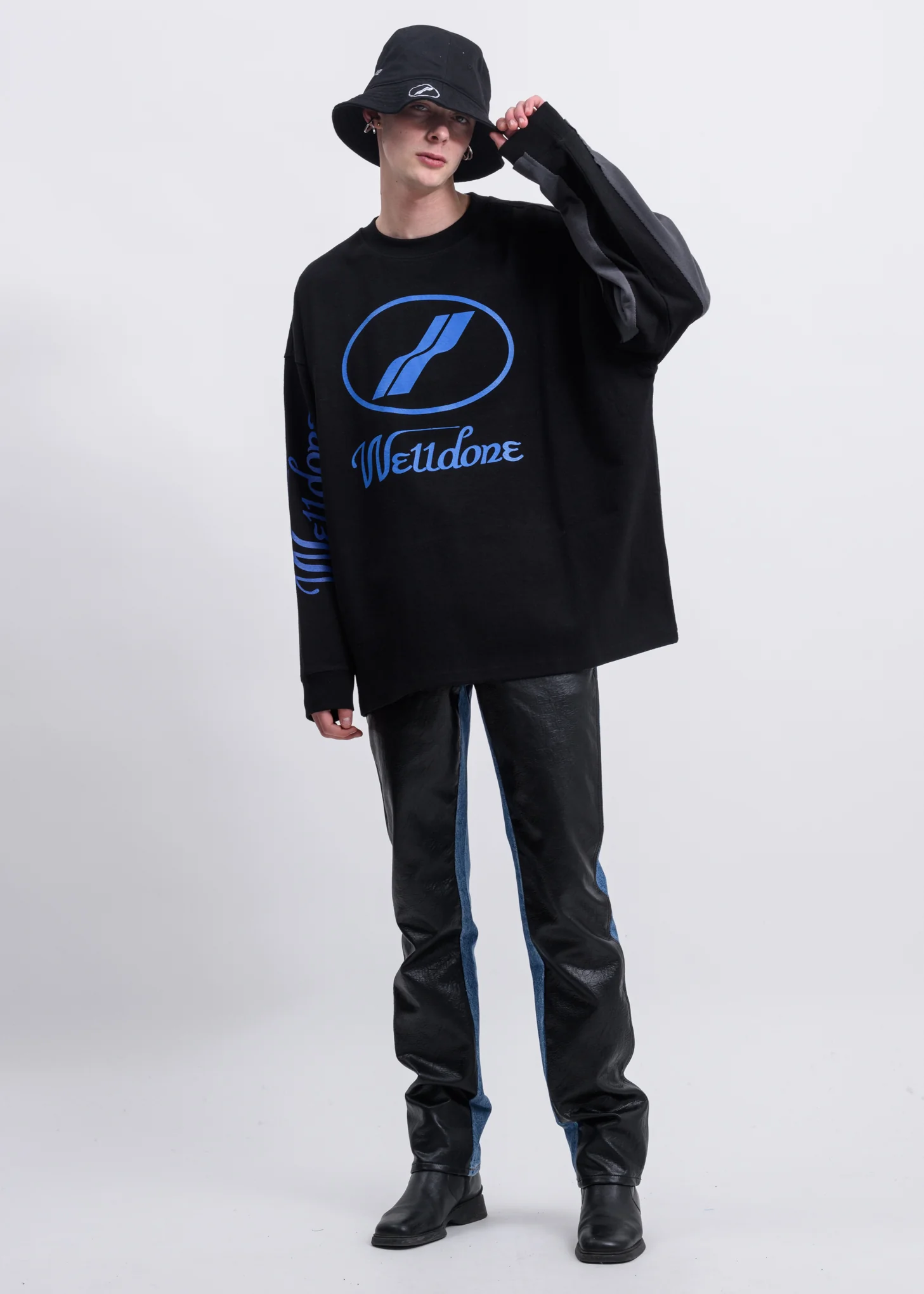 Black Remake Logo Long Sleeves - Image 5