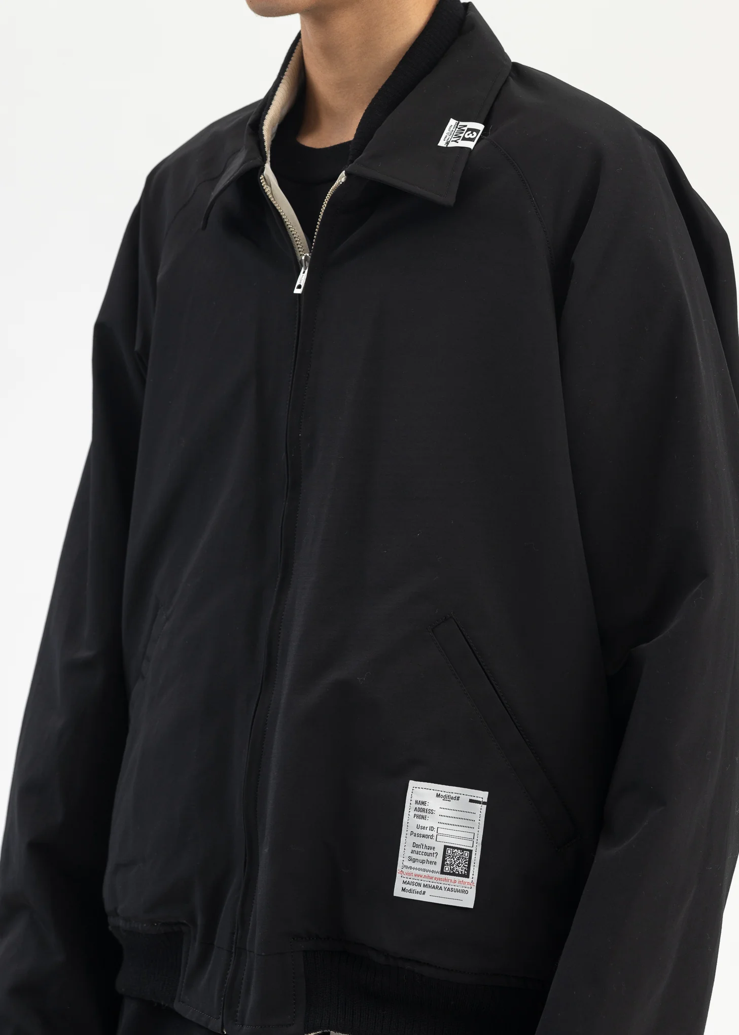 BLACK REVERSIBLE SOUVENIR JACKET - Image 8