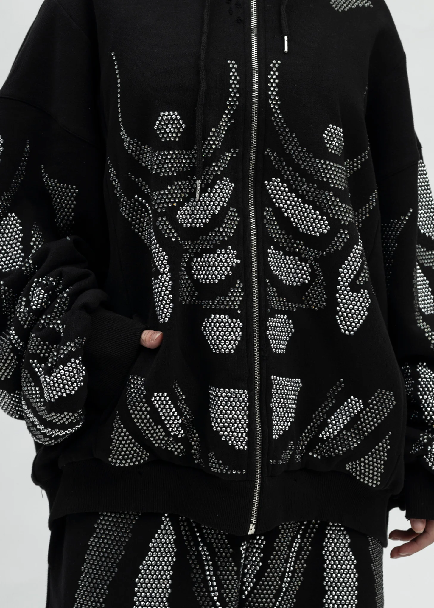 BLACK RHINESTONES RHINESTONES ZIP-UP HOODIE - Image 4