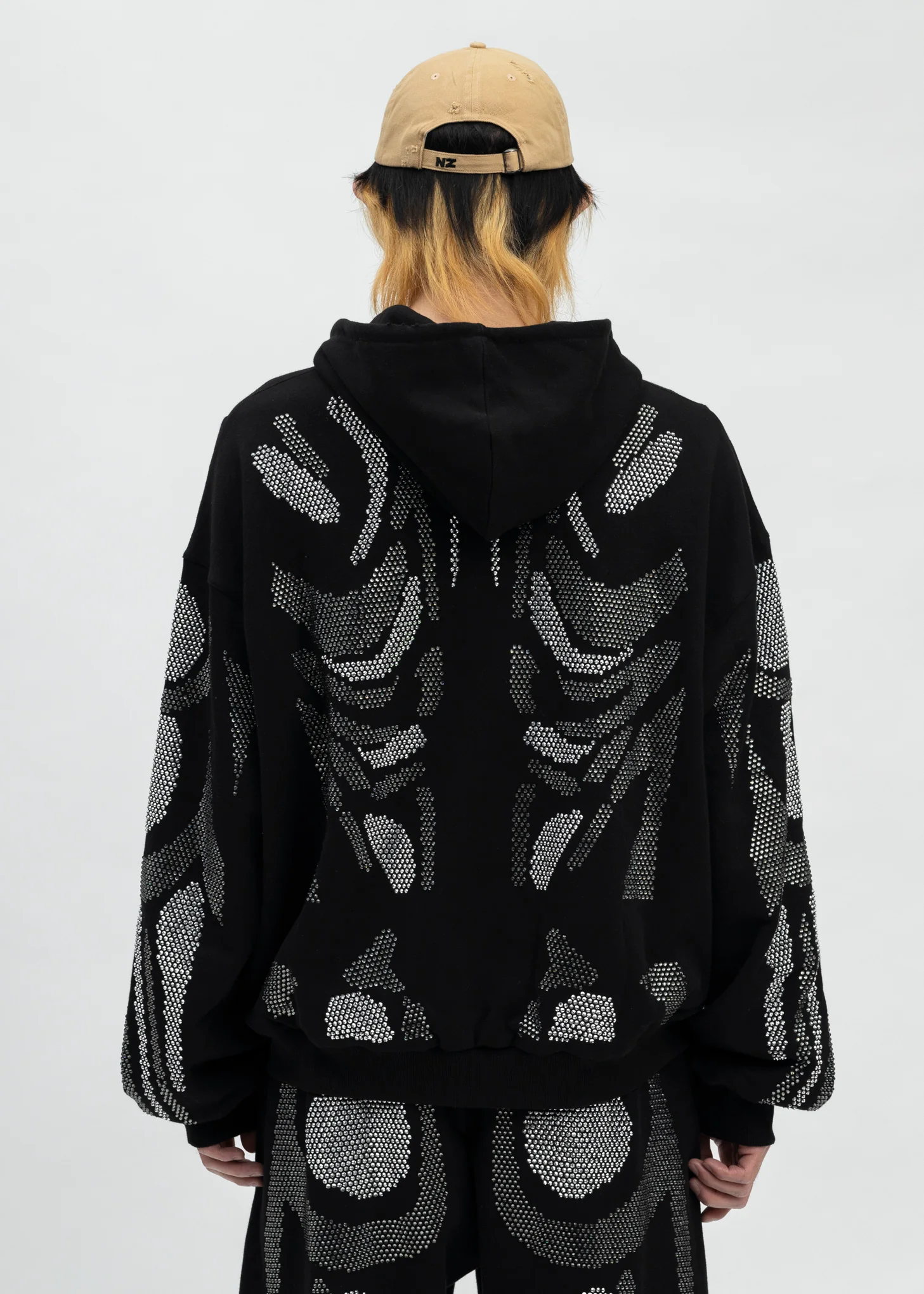 BLACK RHINESTONES RHINESTONES ZIP-UP HOODIE - Image 2