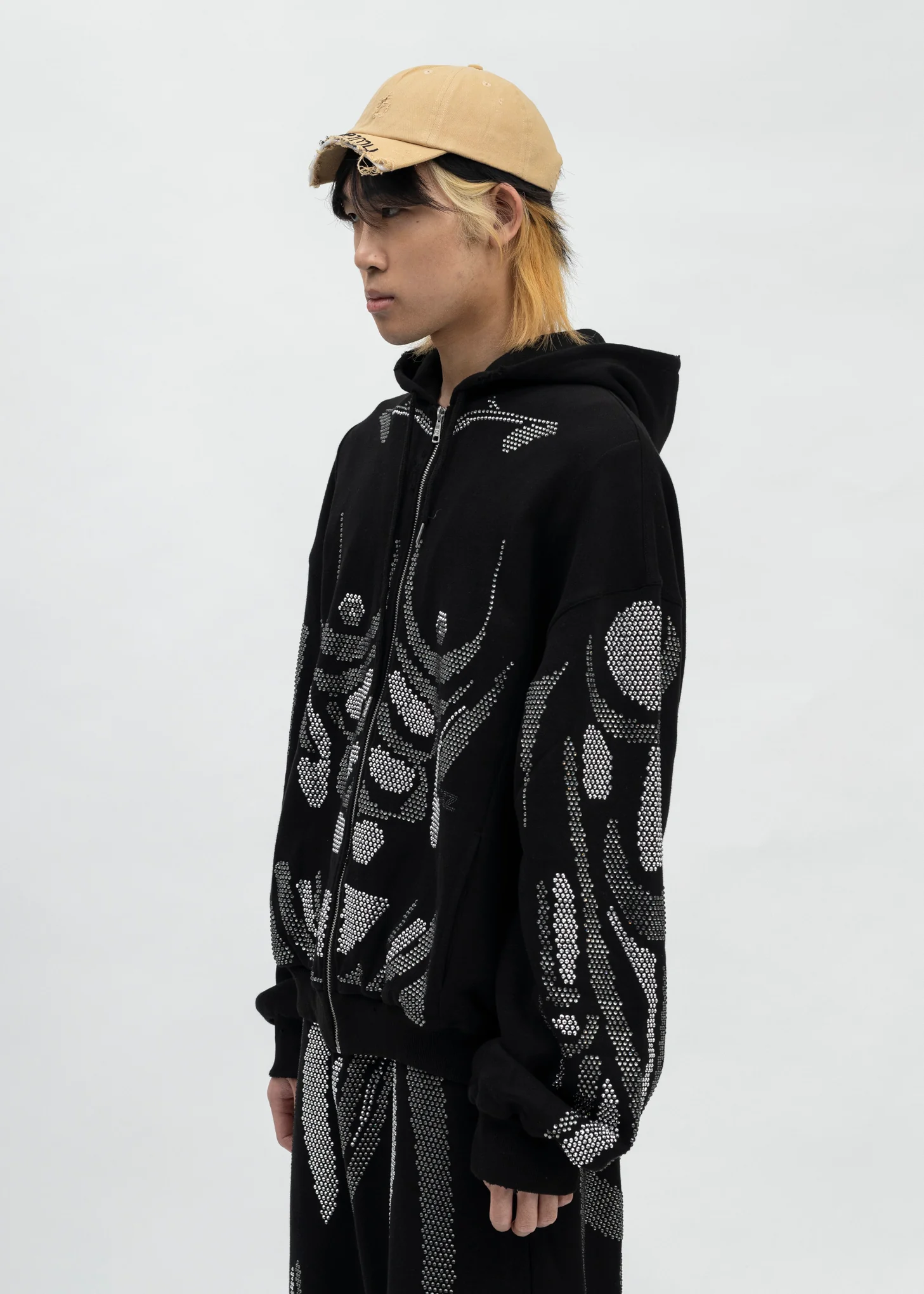 BLACK RHINESTONES RHINESTONES ZIP-UP HOODIE - Image 3