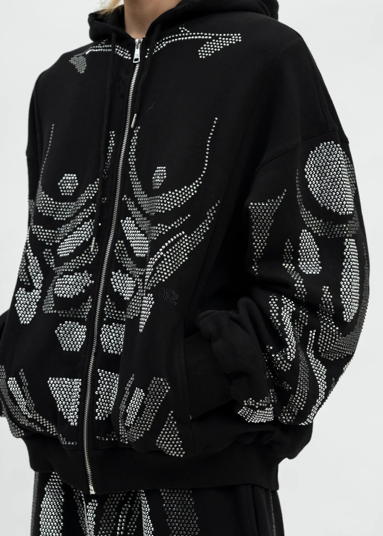 BLACK RHINESTONES RHINESTONES ZIP-UP HOODIE - Image 4