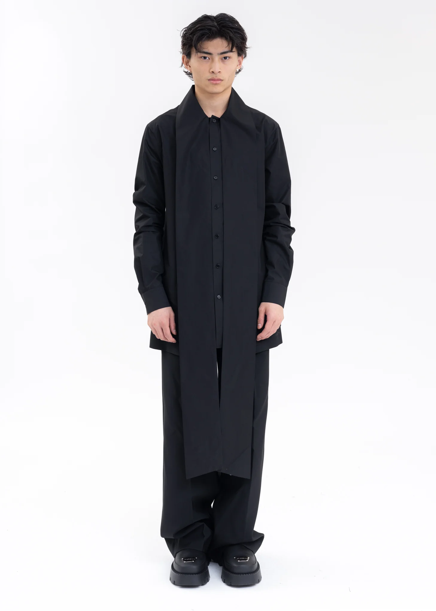 BLACK RIBBON COLLAR SHIRT - Image 2