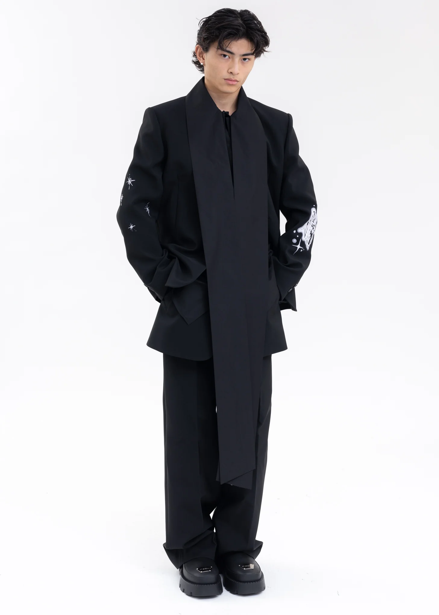 BLACK RIBBON COLLAR SHIRT - Image 7