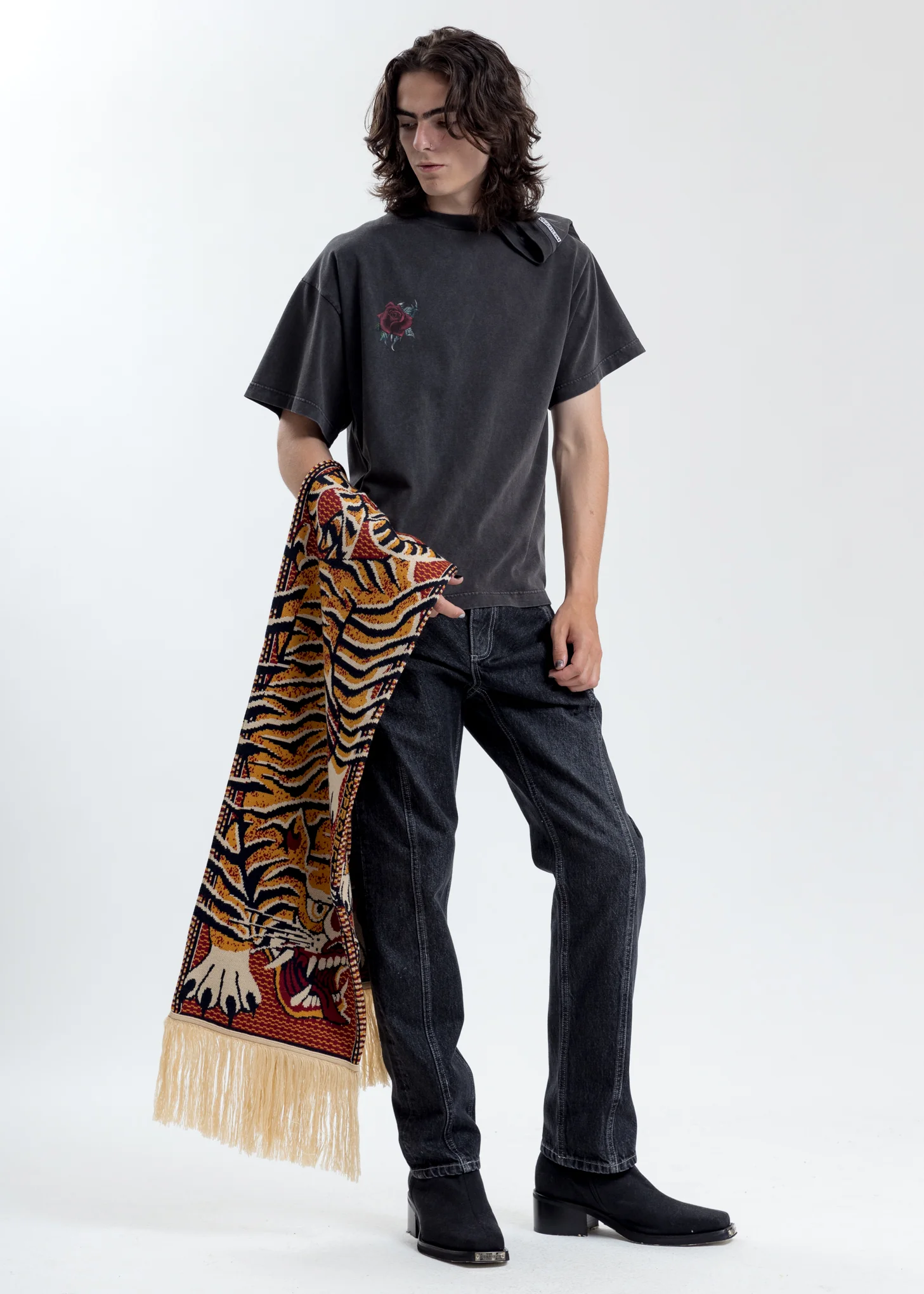 Black Ruffle Pocket Jeans - Image 7