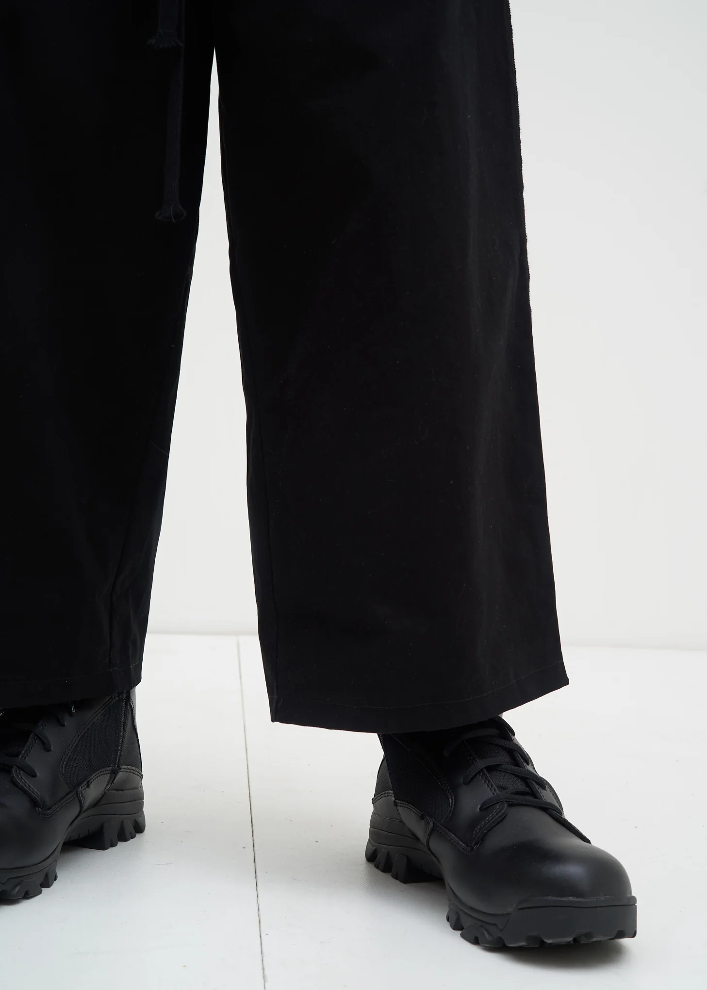 Black Sarcohagidae Trousers - Image 6