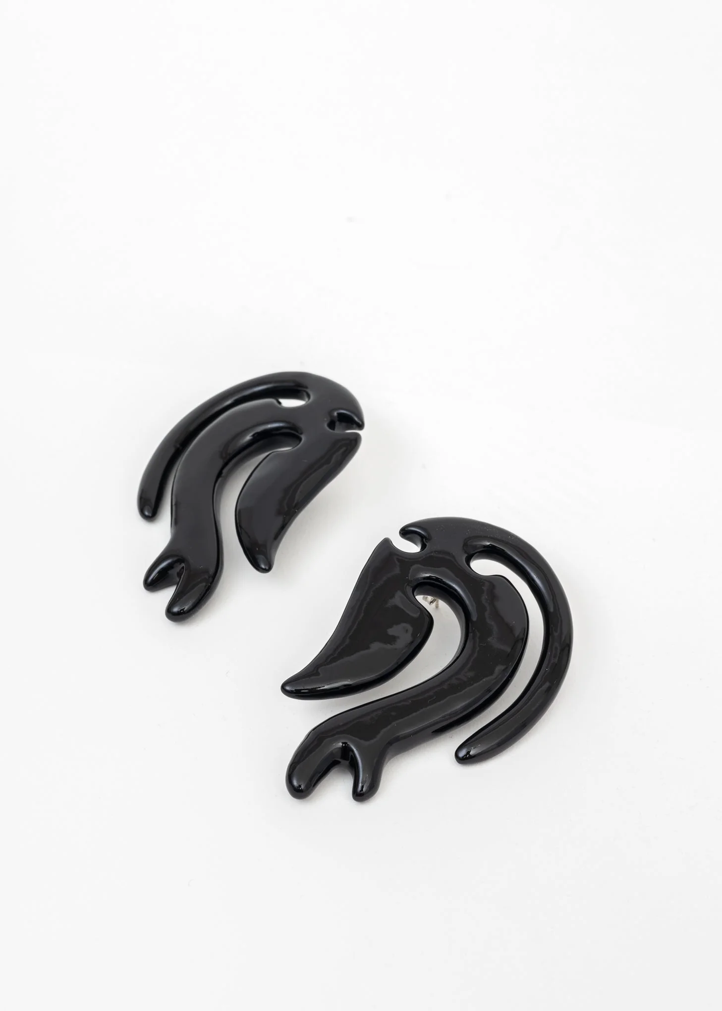BLACK SCULPTED EARRING -Single - Image 8