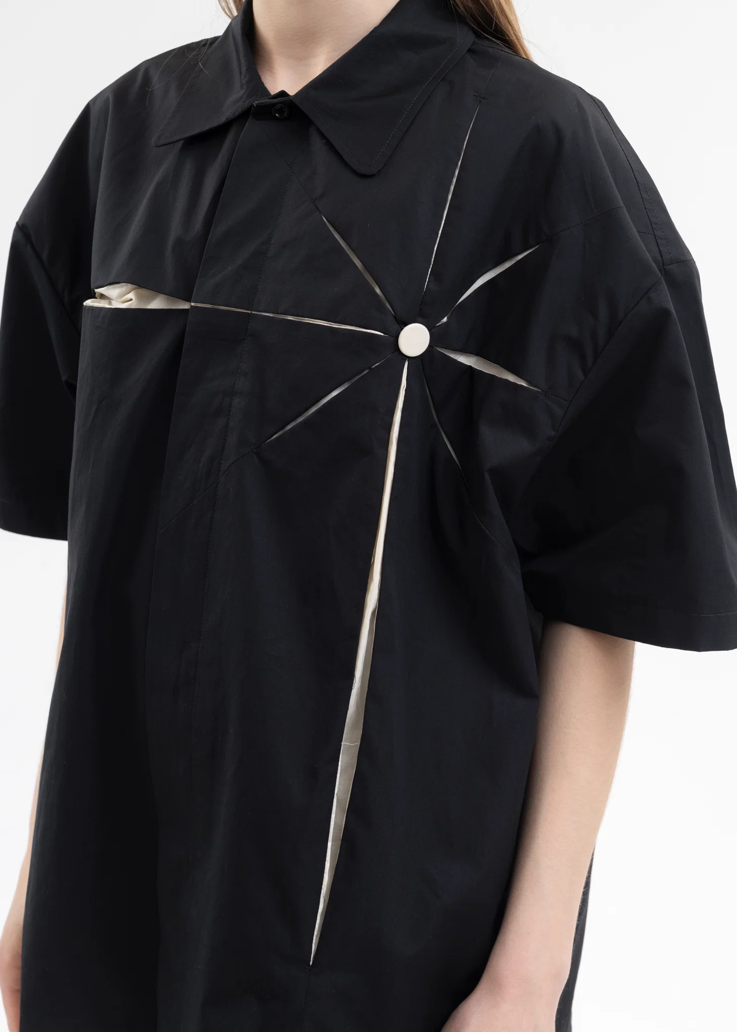 BLACK SHORT SLEEVE ORIGAMI SHIRT - Image 2