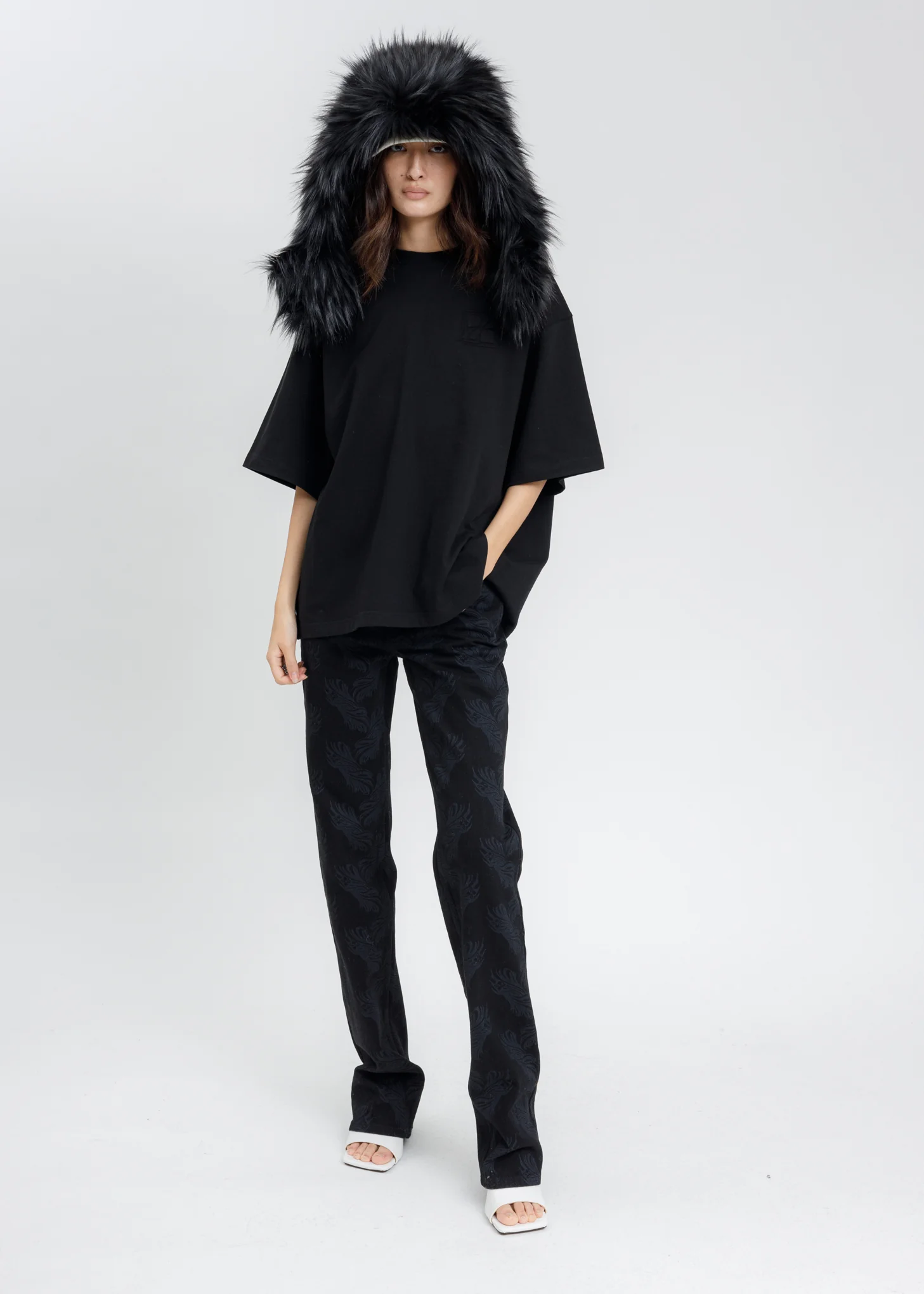 Black Simple Logo T-Shirt - Image 5