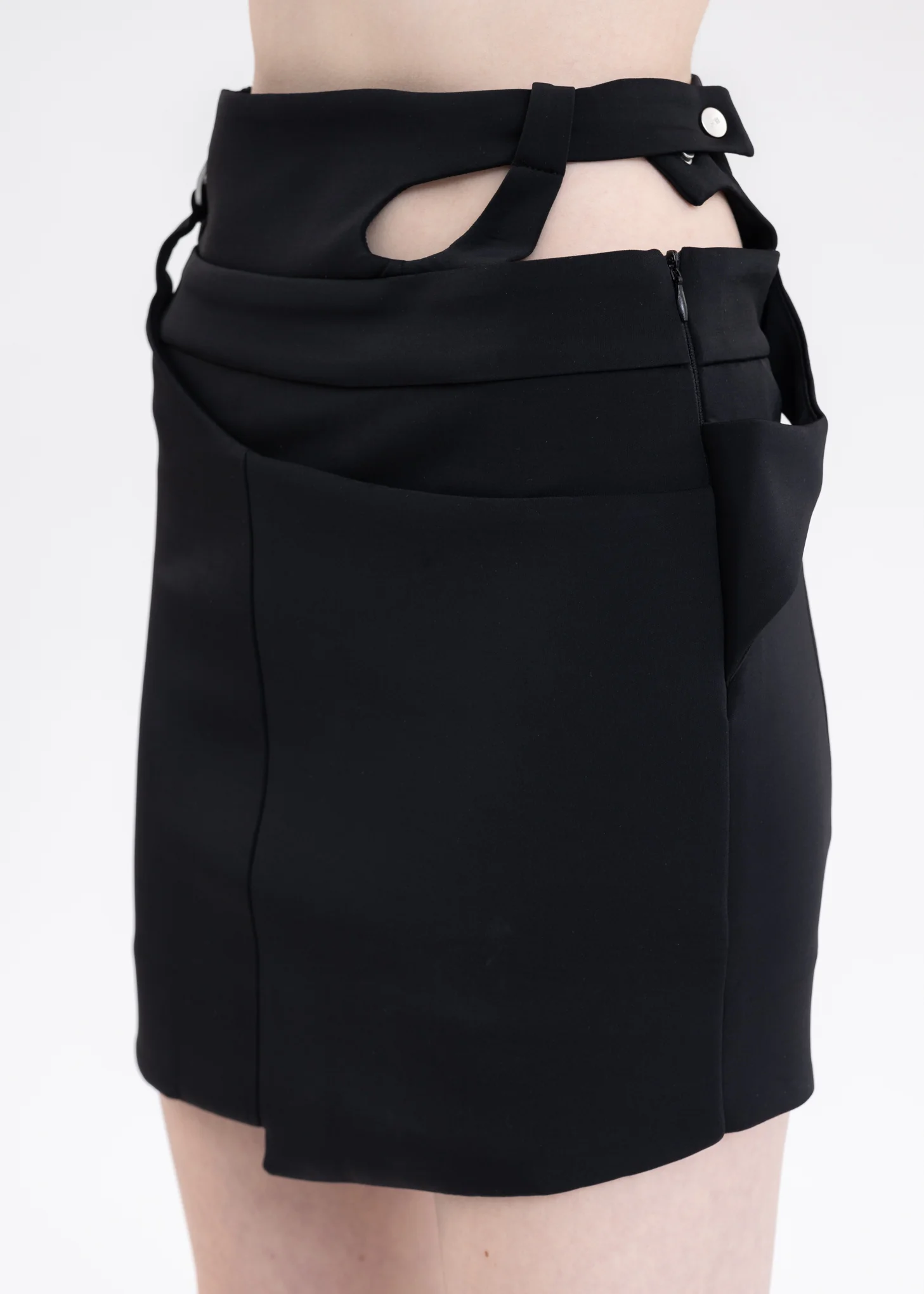 Black SKIRT W. UNDERWEAR LINE - Image 4