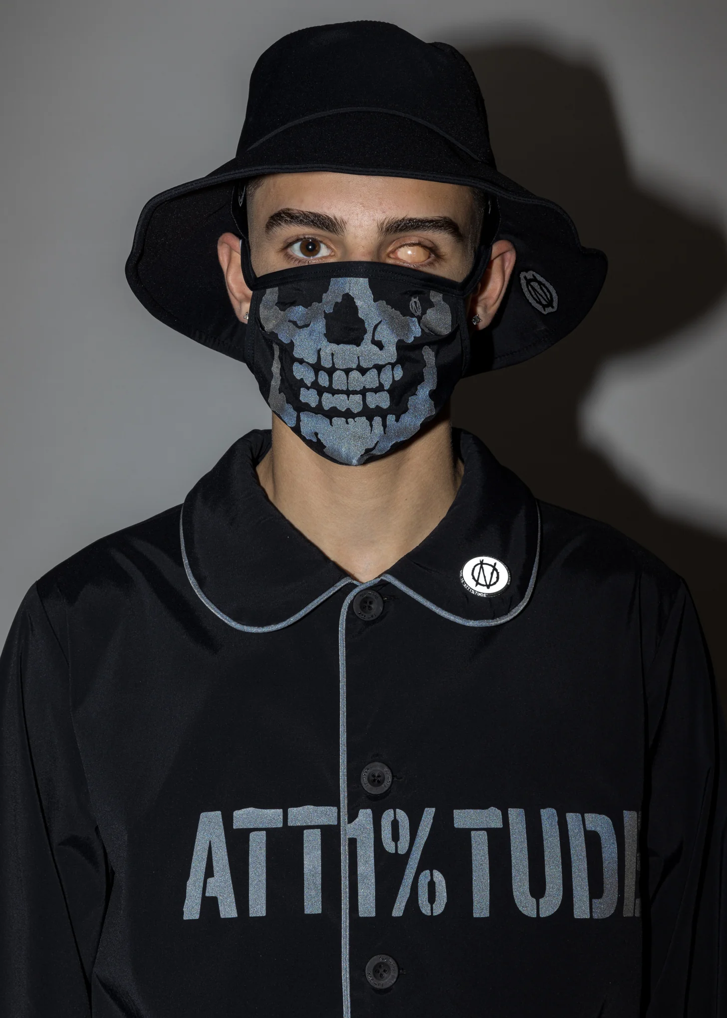 Black Reflective Skull Mask - Image 8