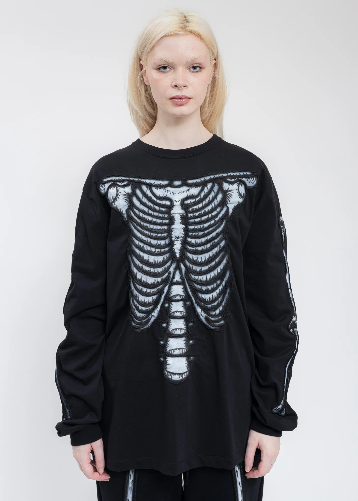 Black SKULL SHIRRING EMBROIDERY LONG SLEEVE  T-Shirt