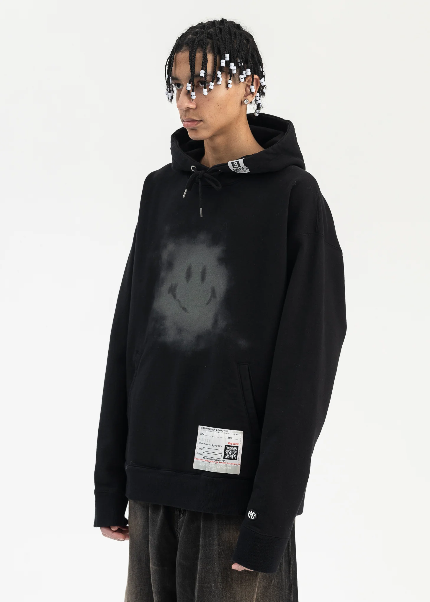 BLACK SMILY FACE PRINTED HOODIE - Image 3
