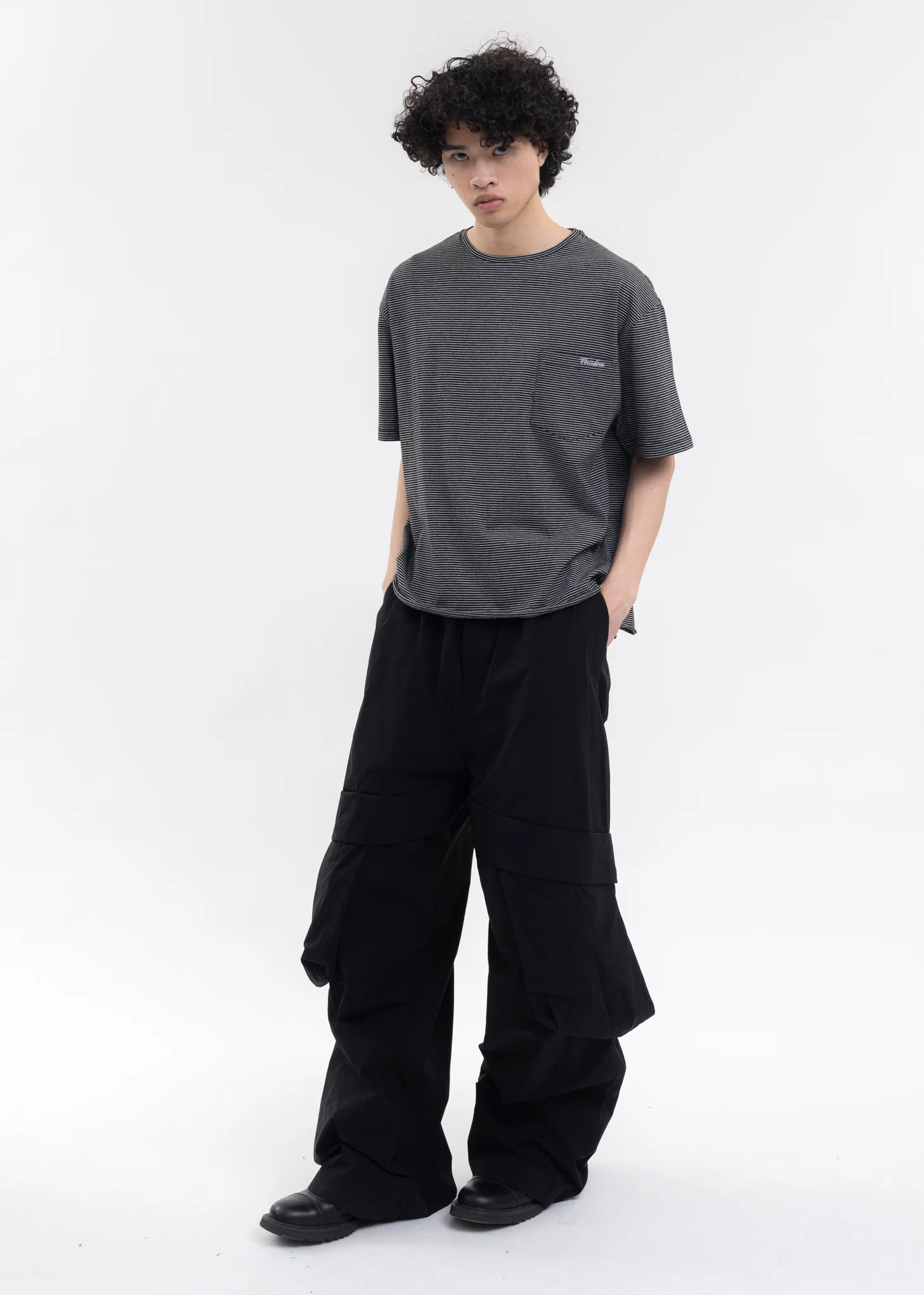 BLACK STRIPED LOOSE-FIT T-SHIRT - Image 5