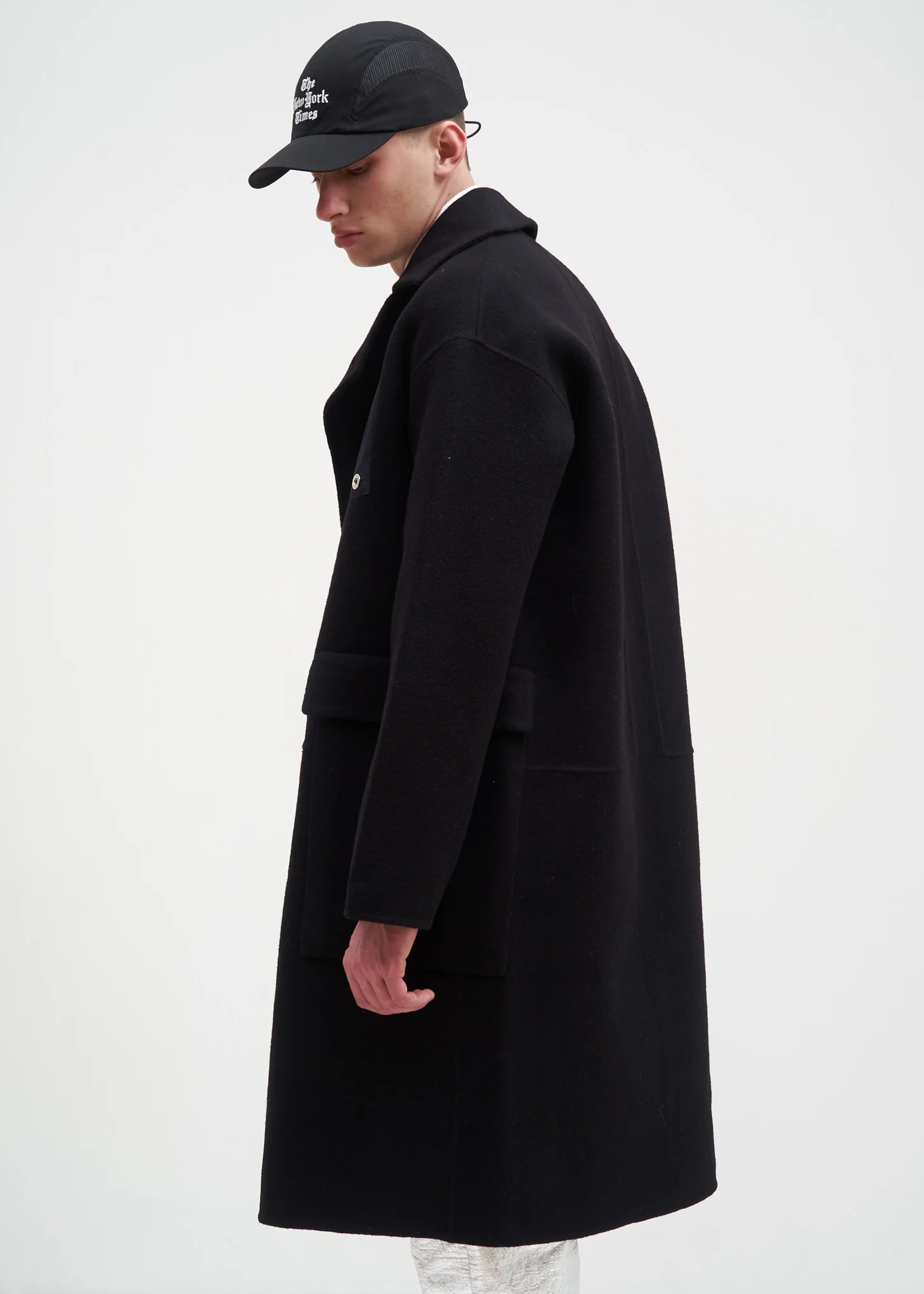 Black Surface Alpaca Coat - Image 3