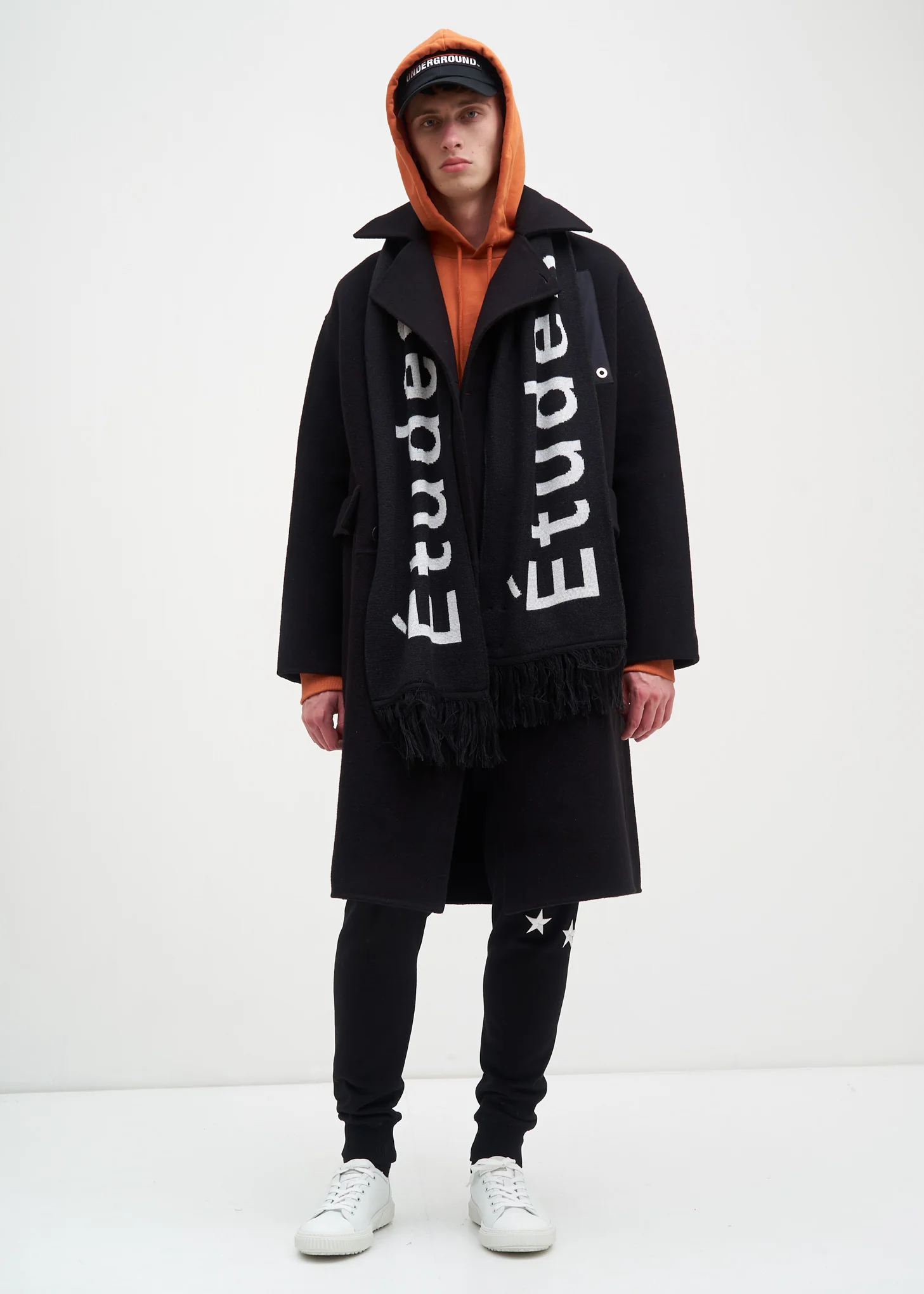 Black Surface Alpaca  Scarf - Image 2