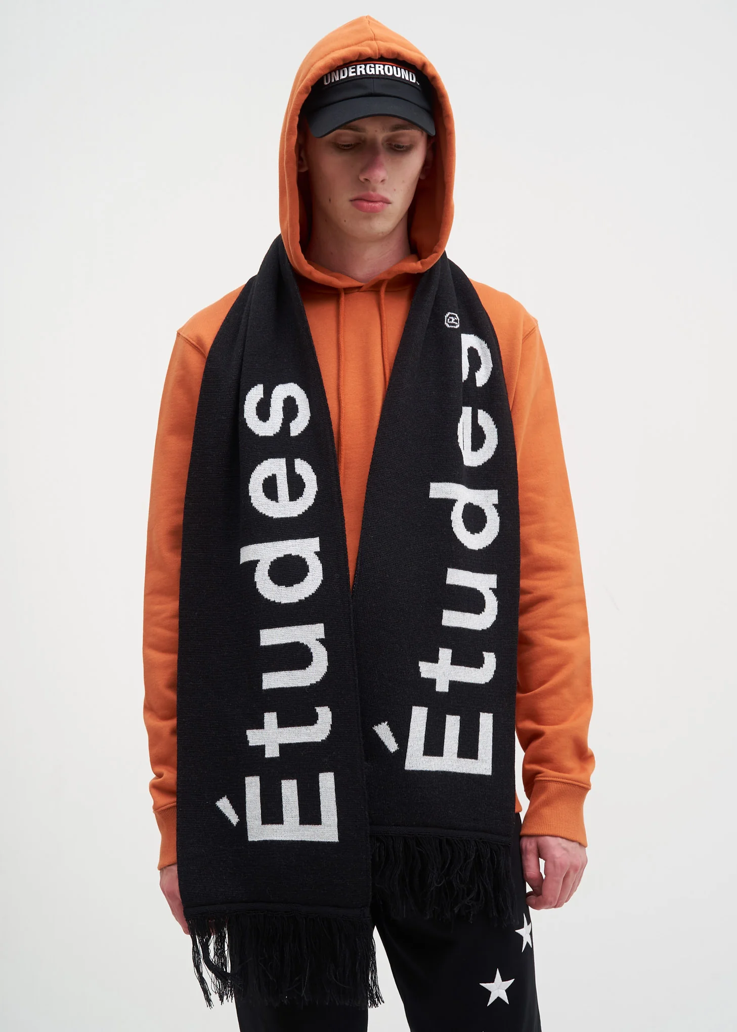 Black Surface Alpaca  Scarf - Image 3