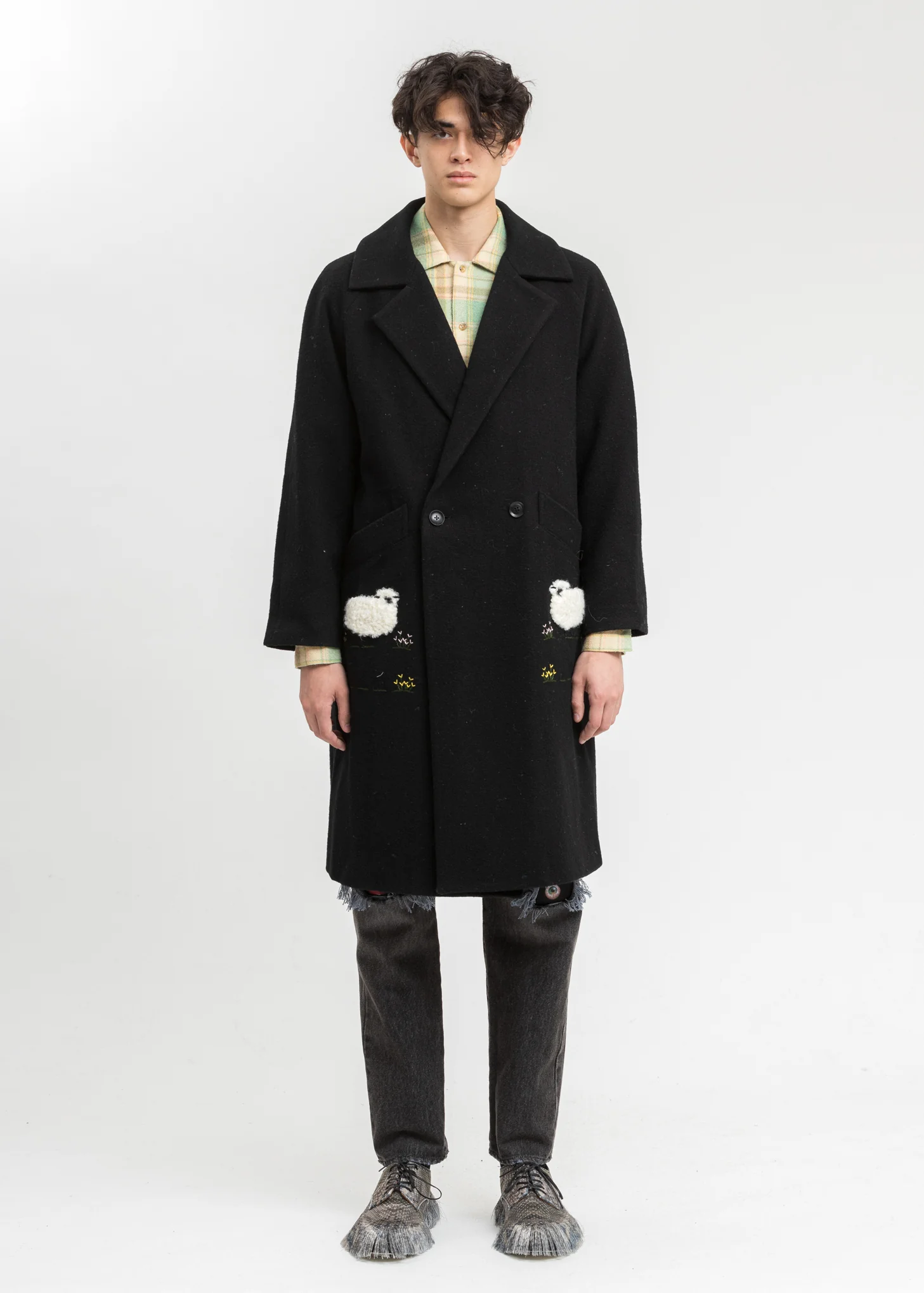 Black Surfork Wool Embroidery Coat