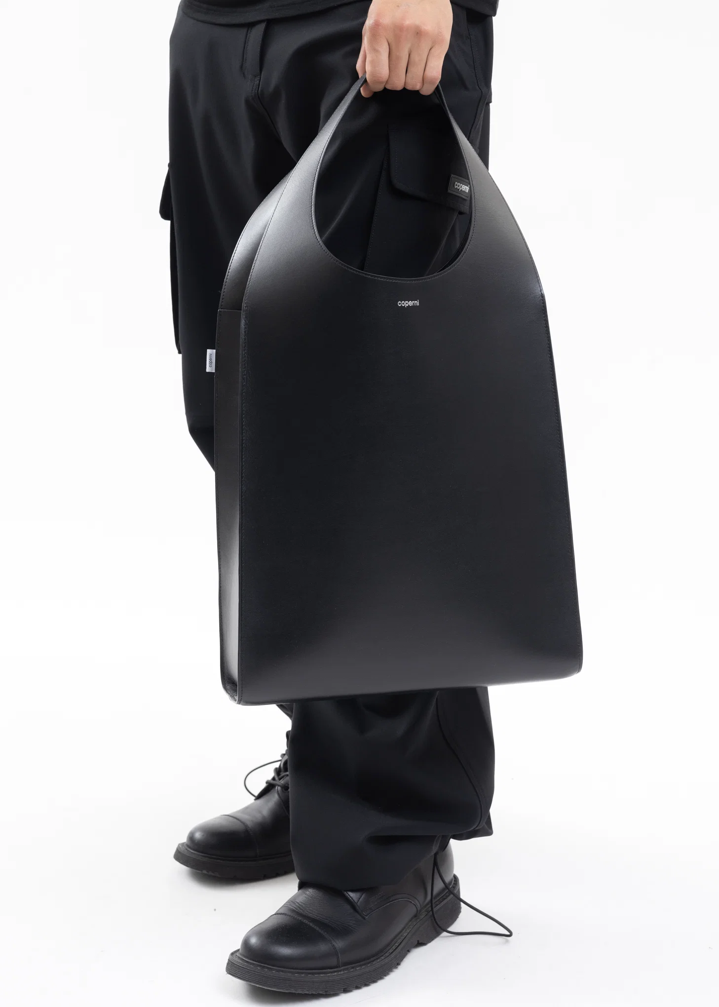 BLACK SWIPE TOTE BAG - Image 4