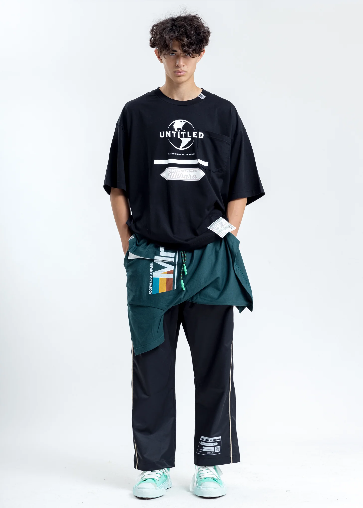 Black T-Shirt Docking Pants - Image 6