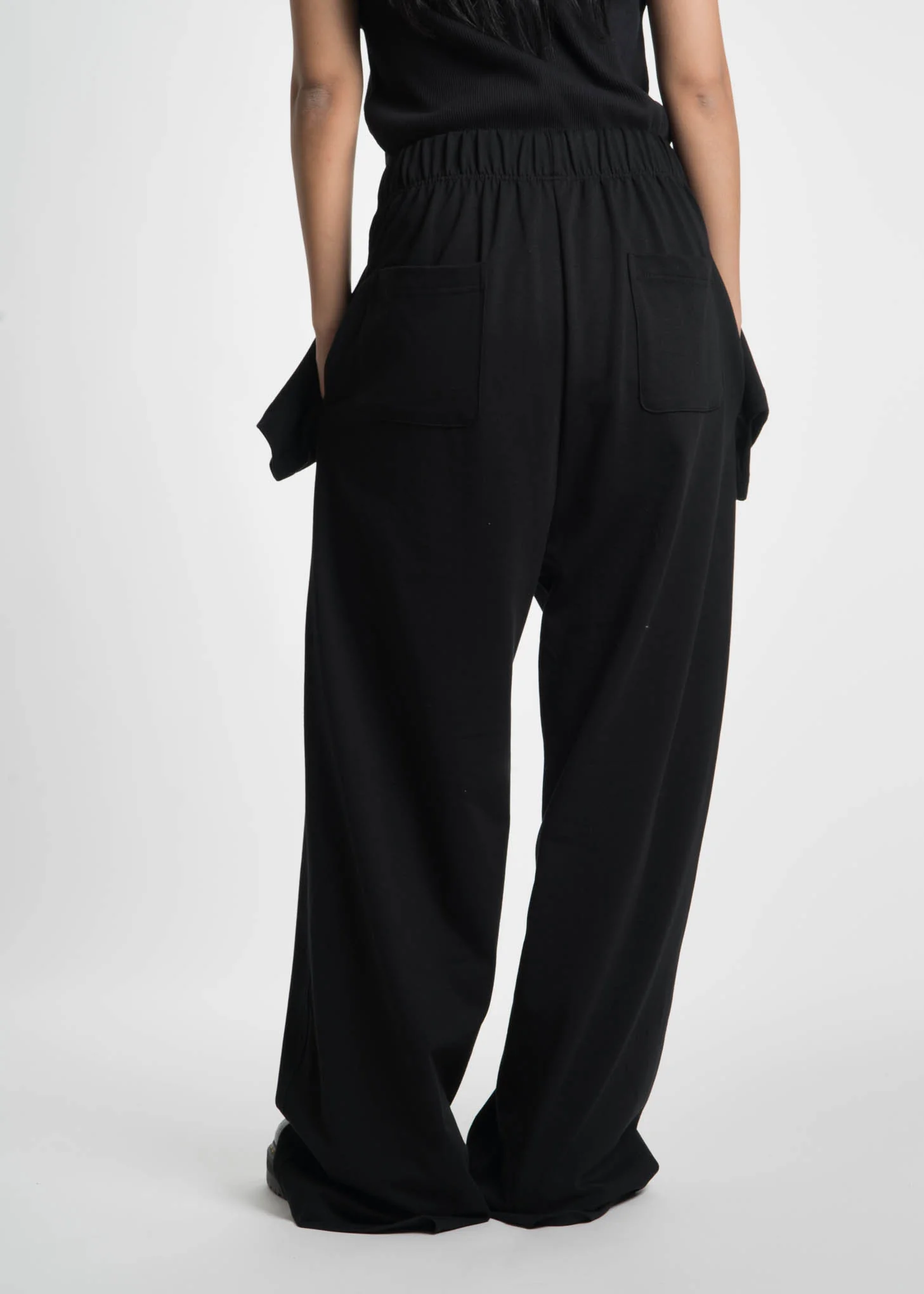 Black T-Shirt Sweatpants - Image 3