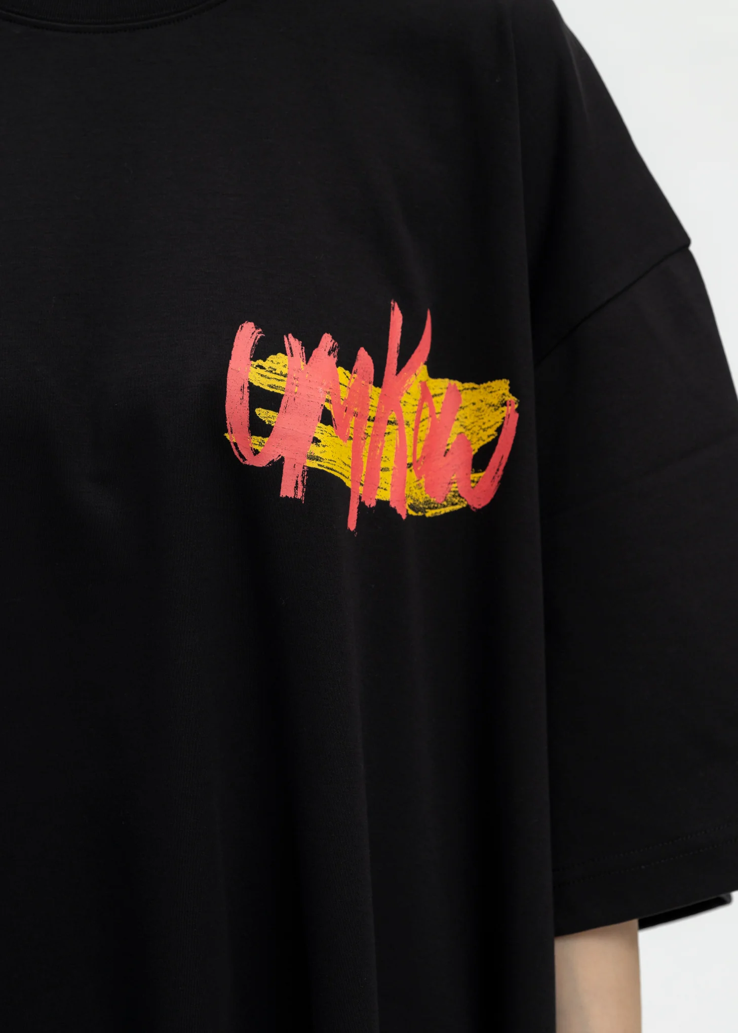 BLACK TIFFANY BUTTERFLY T-SHIRT - Image 4