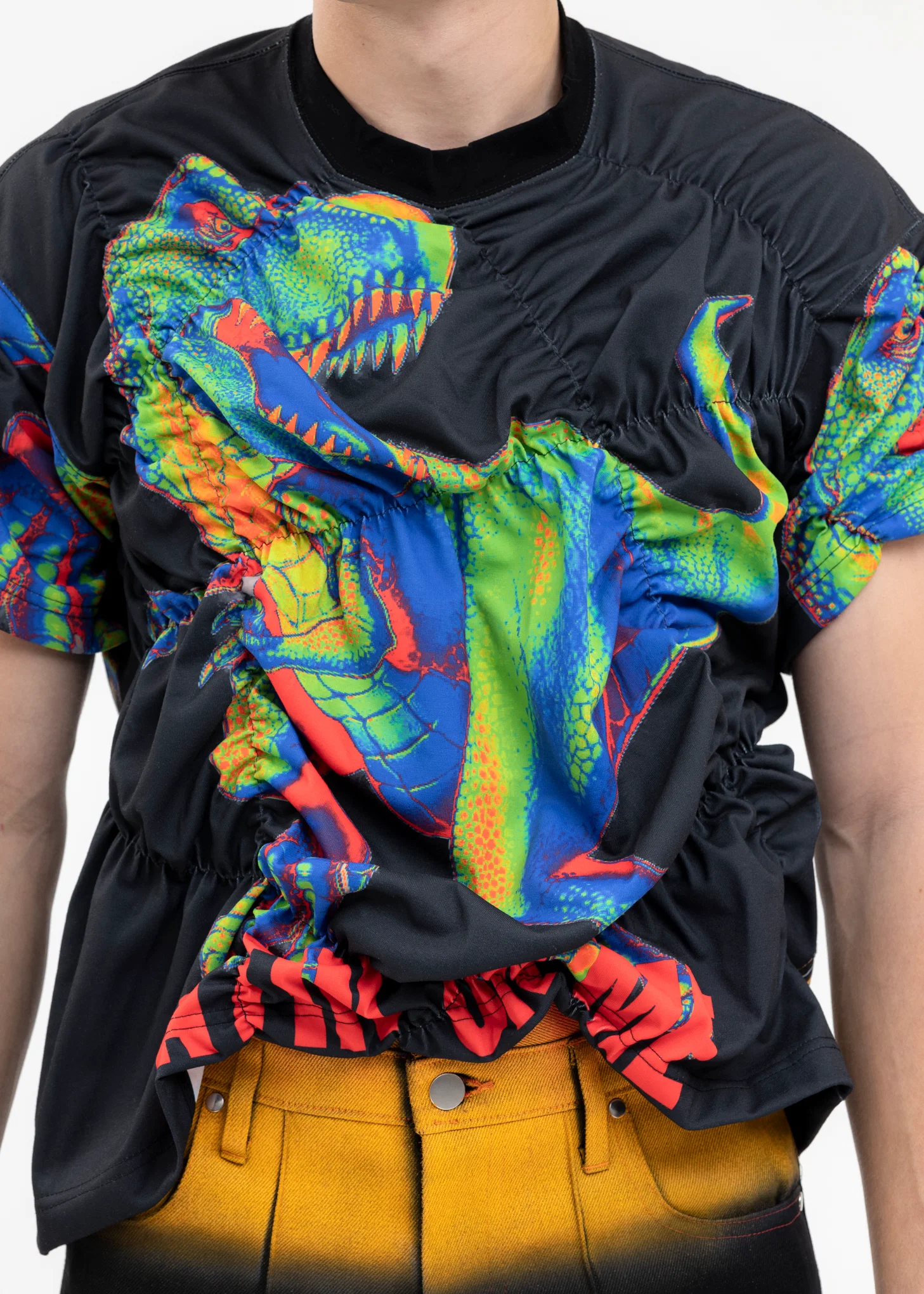 BLACK TOYS GATHER TEE - Image 5