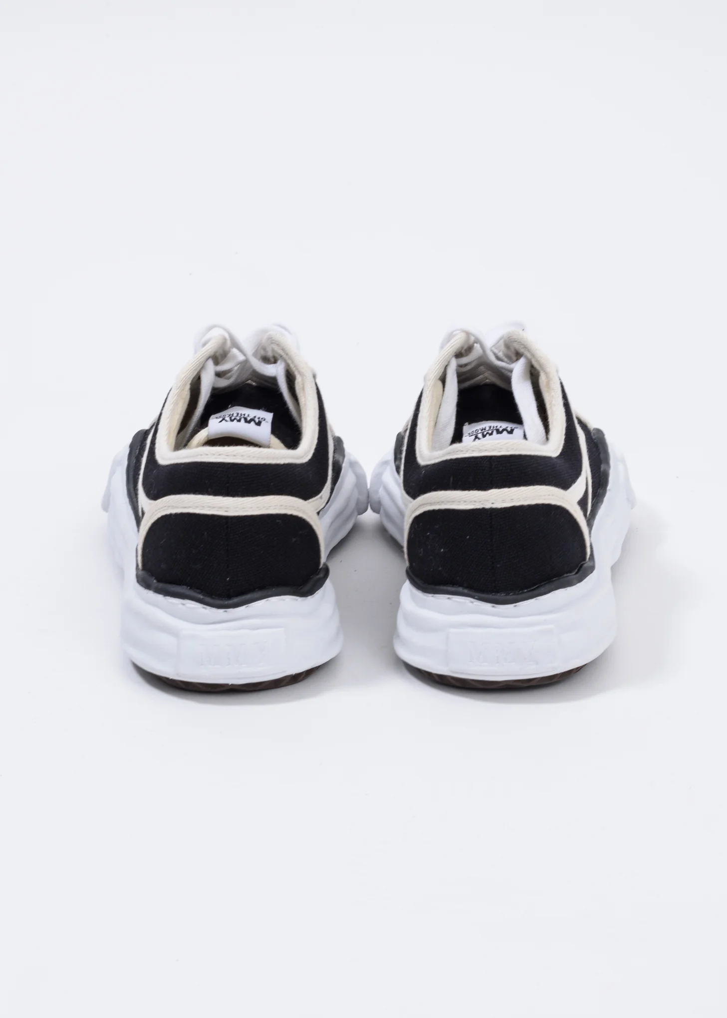Black Trick Detail Original Sole Low Cut Sneaker - Image 2