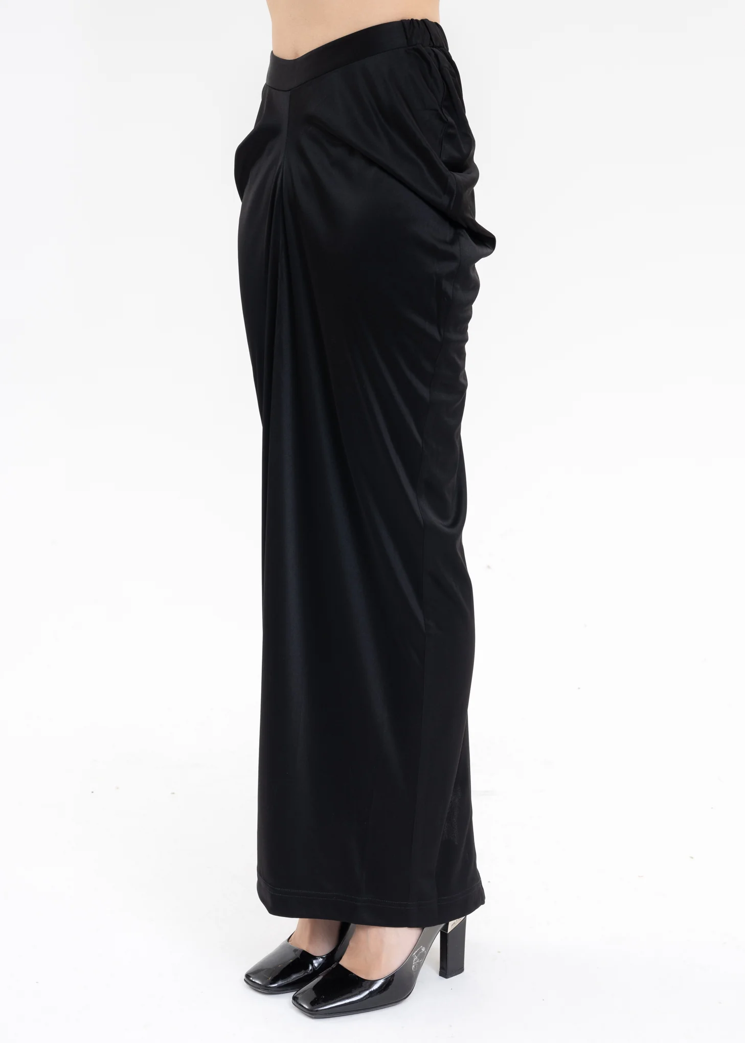 Black Twisted Long Skirt - Image 3