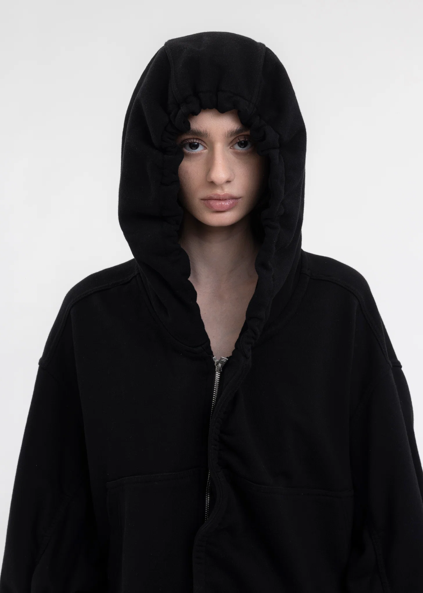 BLACK TWISTED LOOSE-FIT ZIP-UP HOODIE - Image 7