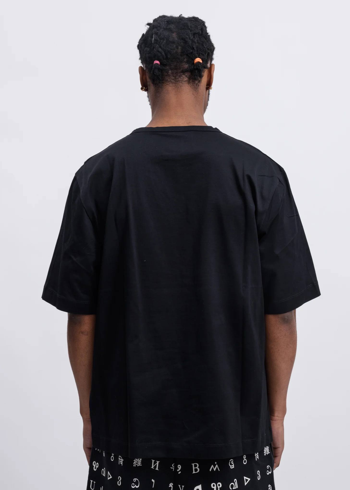 Black Unity Sphere Wikipedia T-Shirt - Image 2
