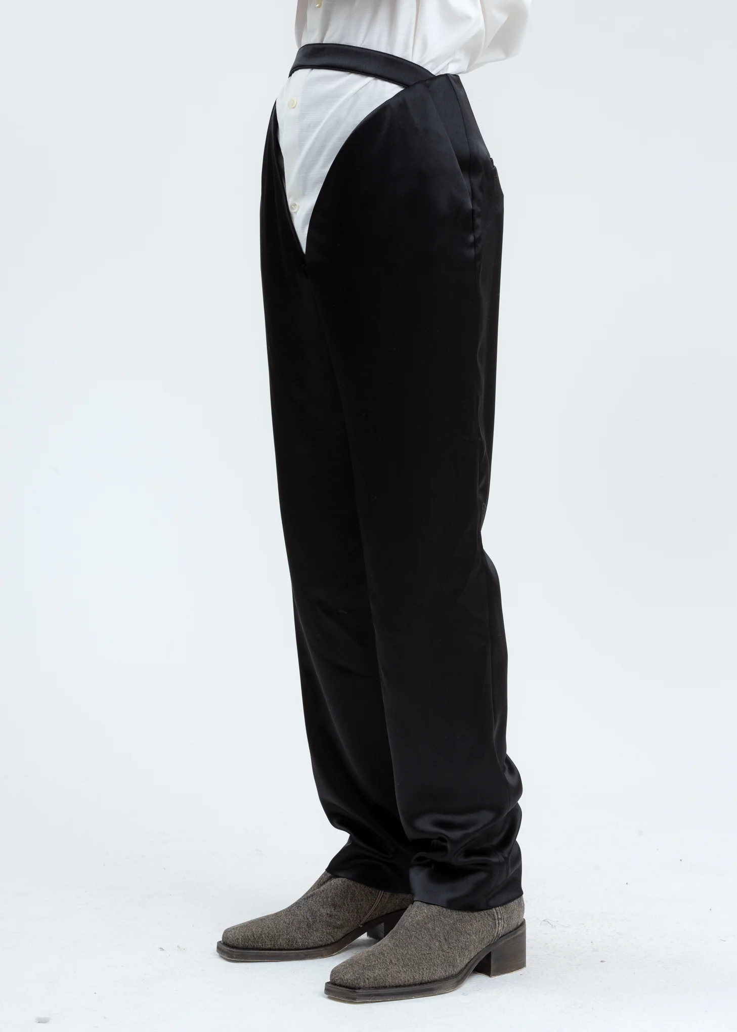 Black V Pant - Image 7