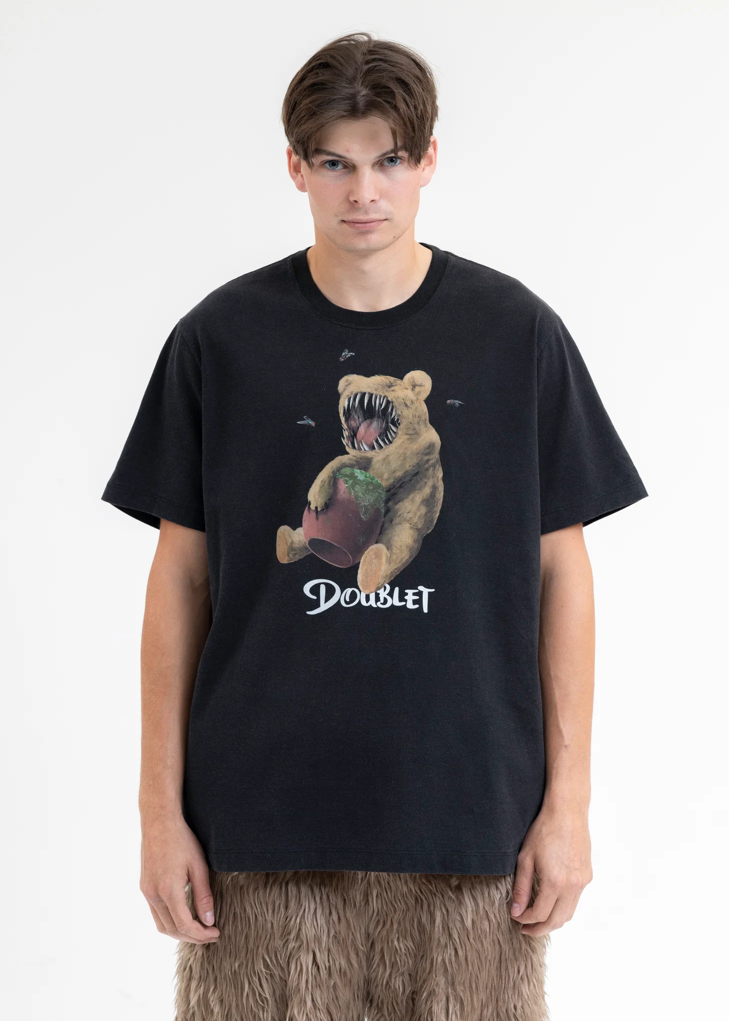 BLACK VIOLENT STUFF BEAR PRINT T-SHIRT
